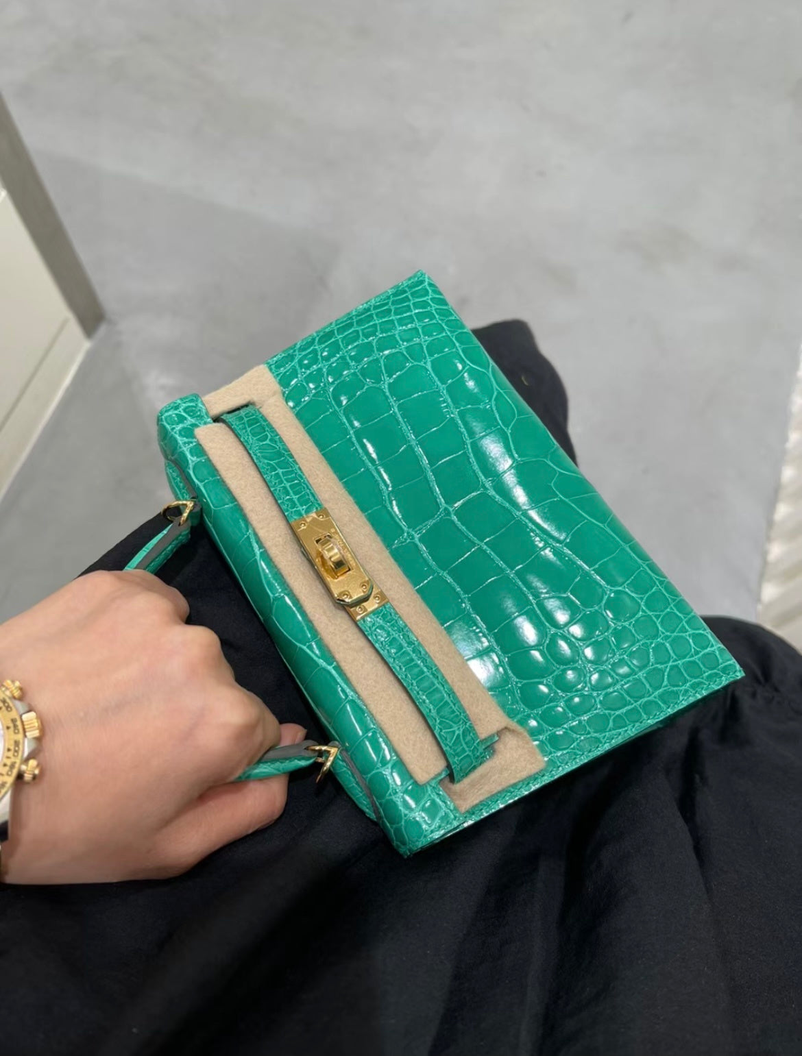 EMERALD GREEN CROCODILE EMBOSSED MINI TOP HANDLE EVENING BAG WITH GOLD HARDWARE