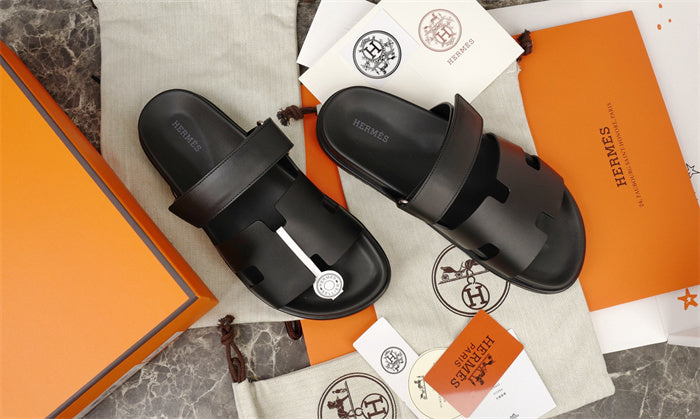 BLACK DOUBLE-STRAP H-CUT LEATHER SLIDE SANDALS