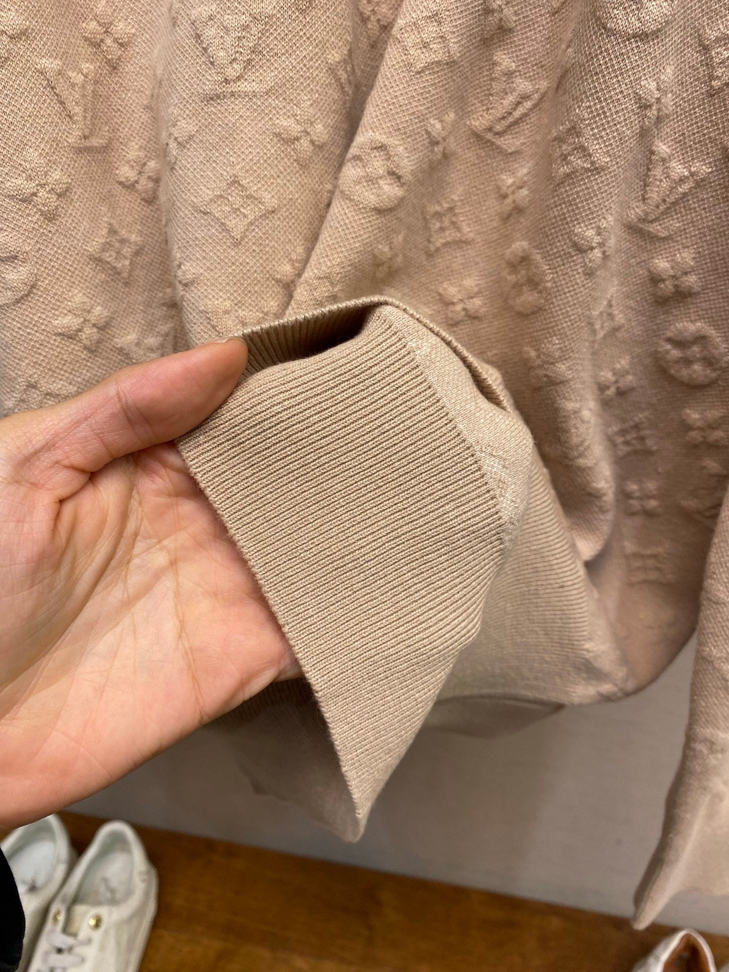 STRUKTURIERTER JACQUARD-RUNDSCHNELLPULLOVER