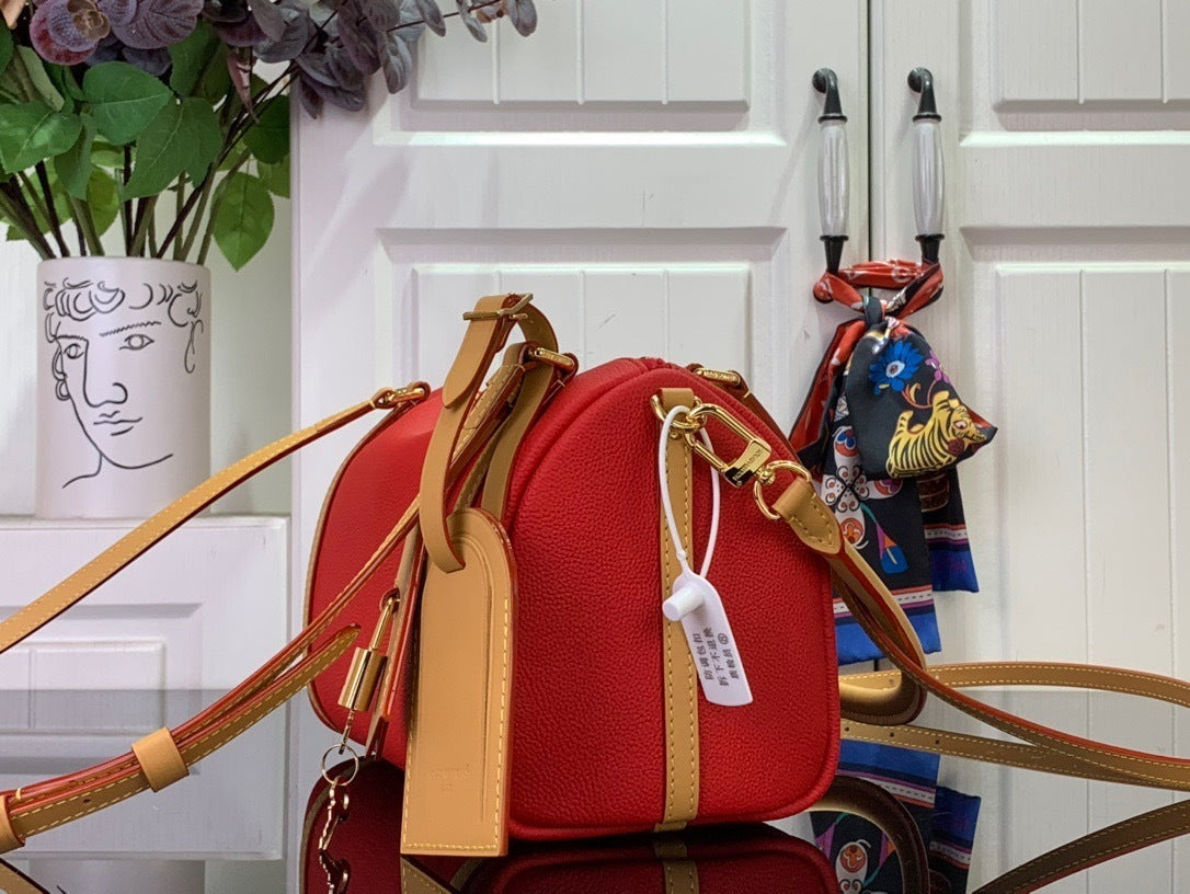 SOFT CYLINDER CROSSBODY BAG