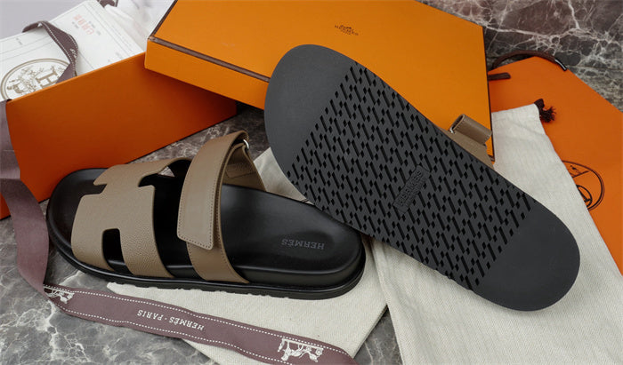 TWO-TONE H-STRAP LEATHER SLIDE SANDALS