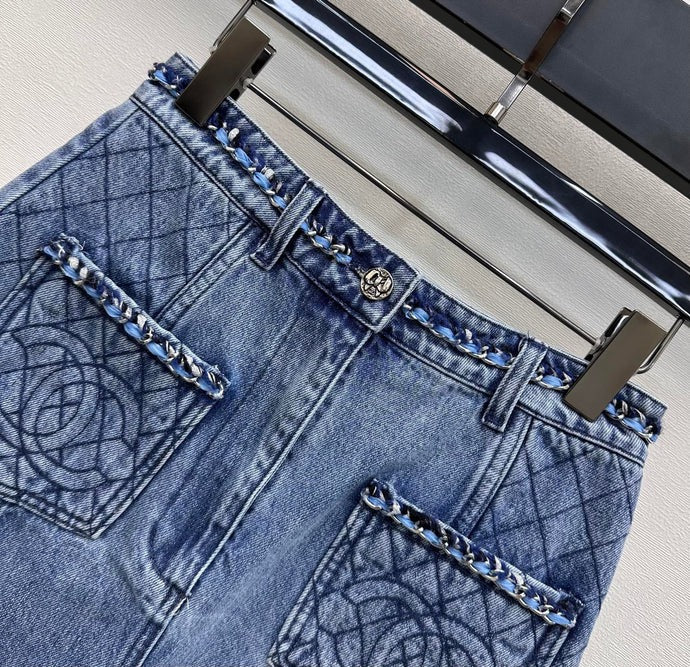 QUILTED DETAIL DENIM MINI SKIRT