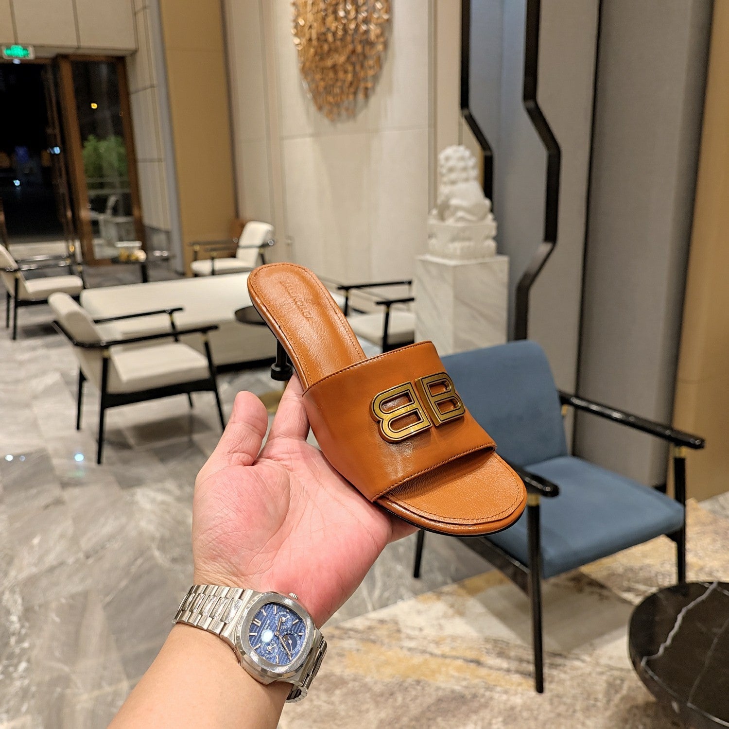 BROWN LOGO LOW HEEL MULE SANDALS