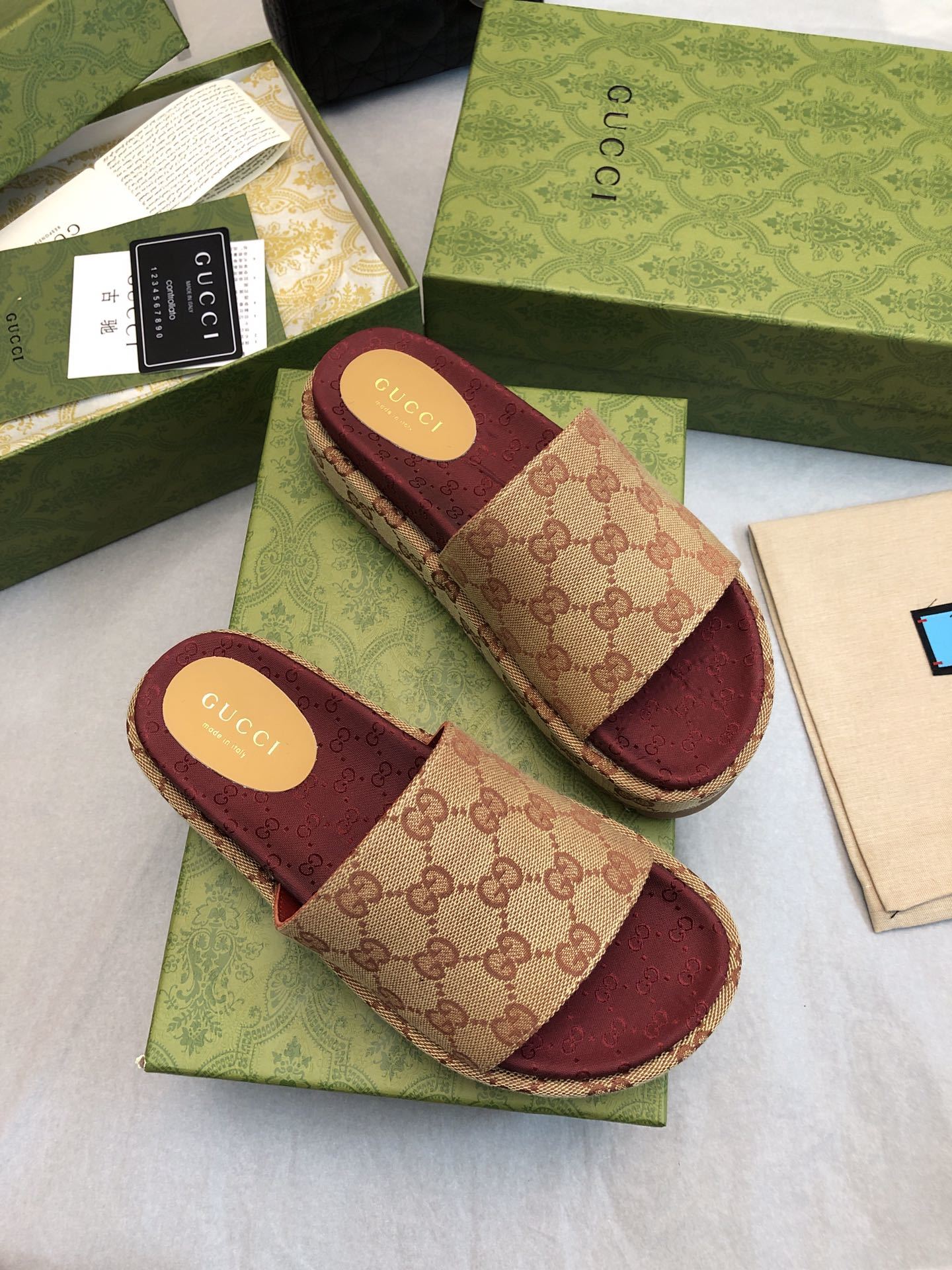 BEIGE & BURGUNDY MONOGRAM PLATFORM SLIDES
