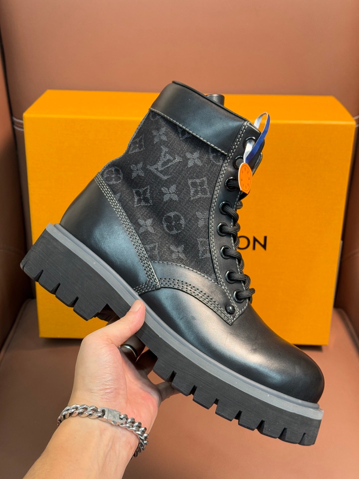 SCHWARZE MONOGRAMM-CANVAS-KAMPFSTIEFEL