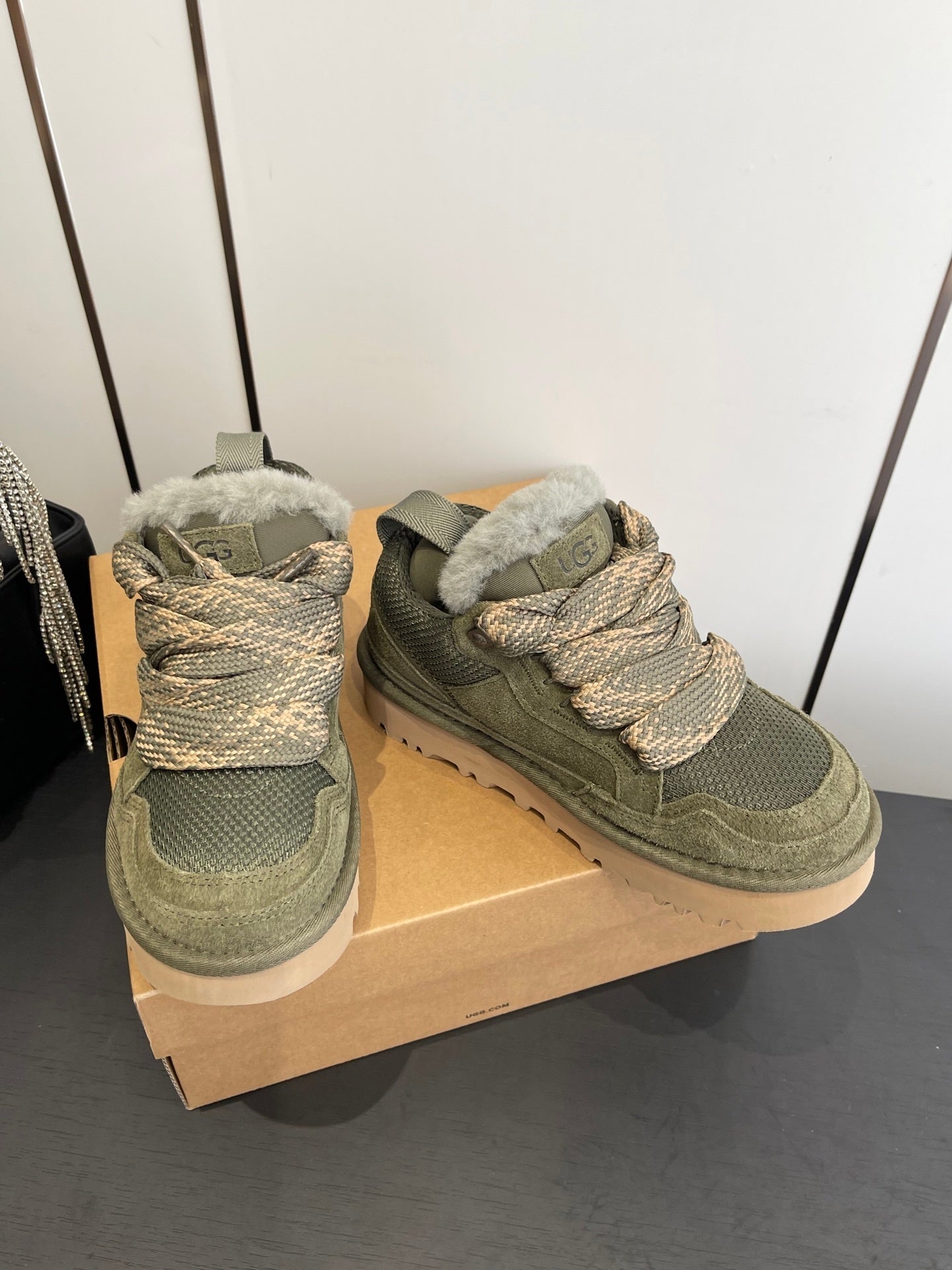 URBAN PLATFORM SNEAKERS