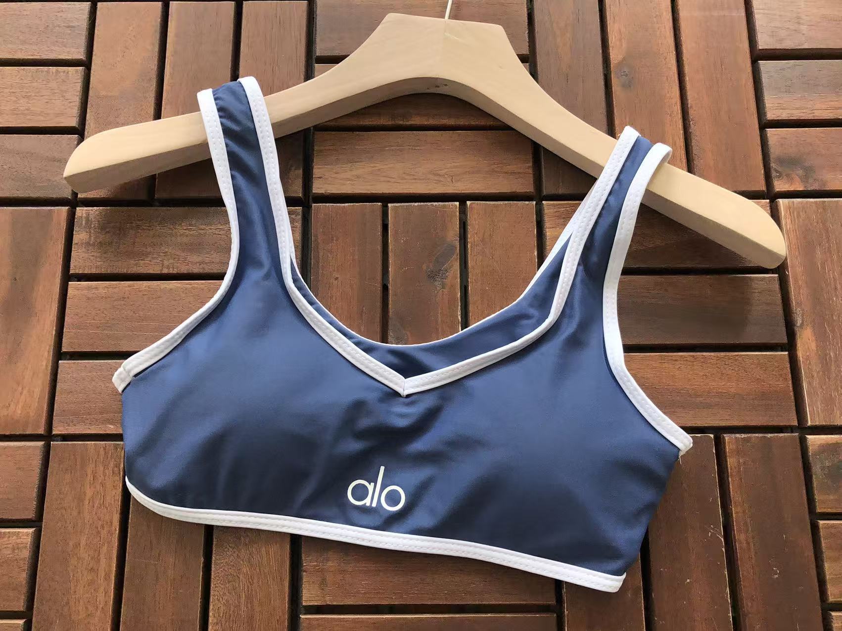 SPORT BRA & HIGH-WAIST LEGGINGS SET