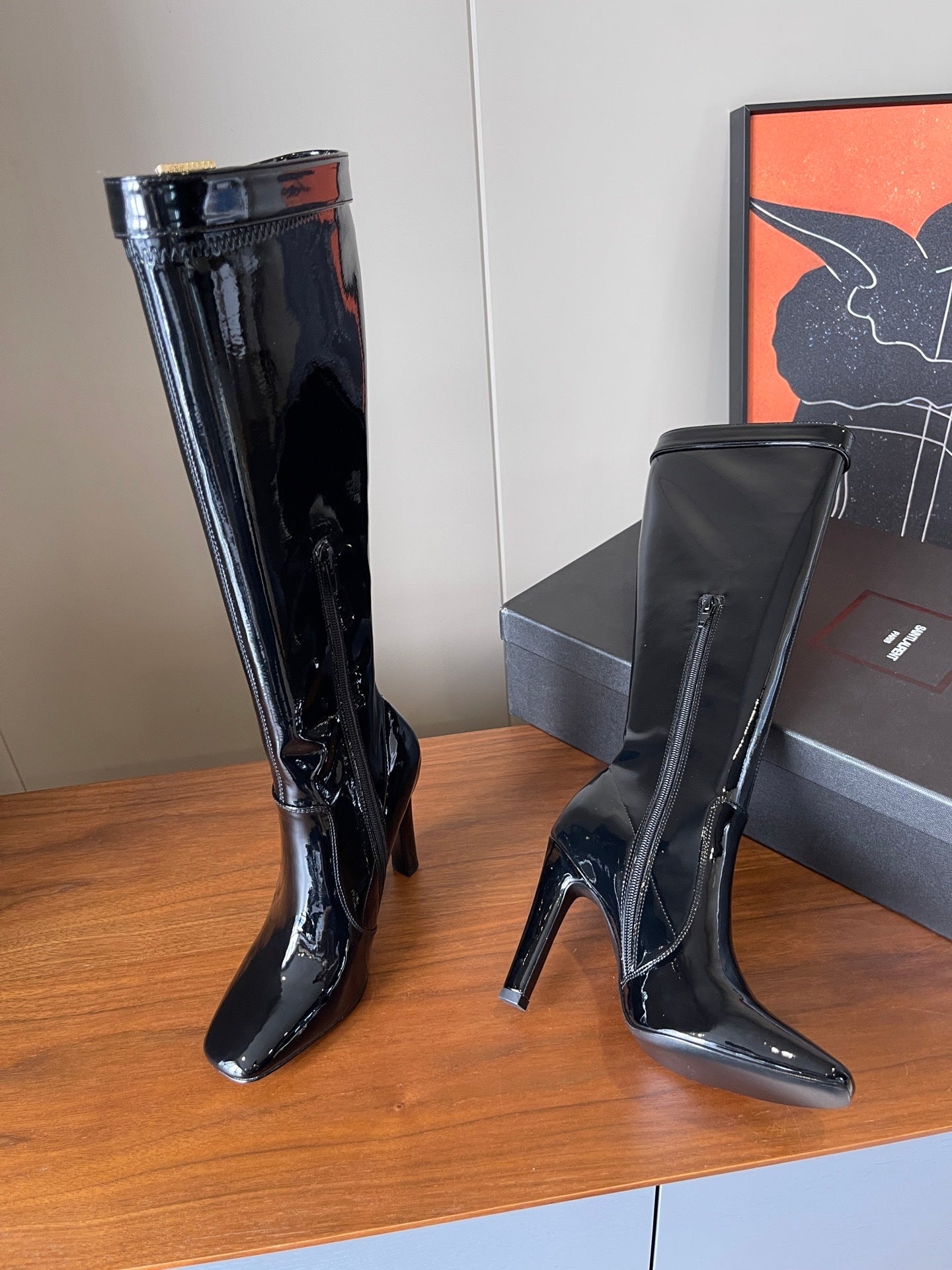 GLOSSY HIGH HEEL KNEE BOOTS