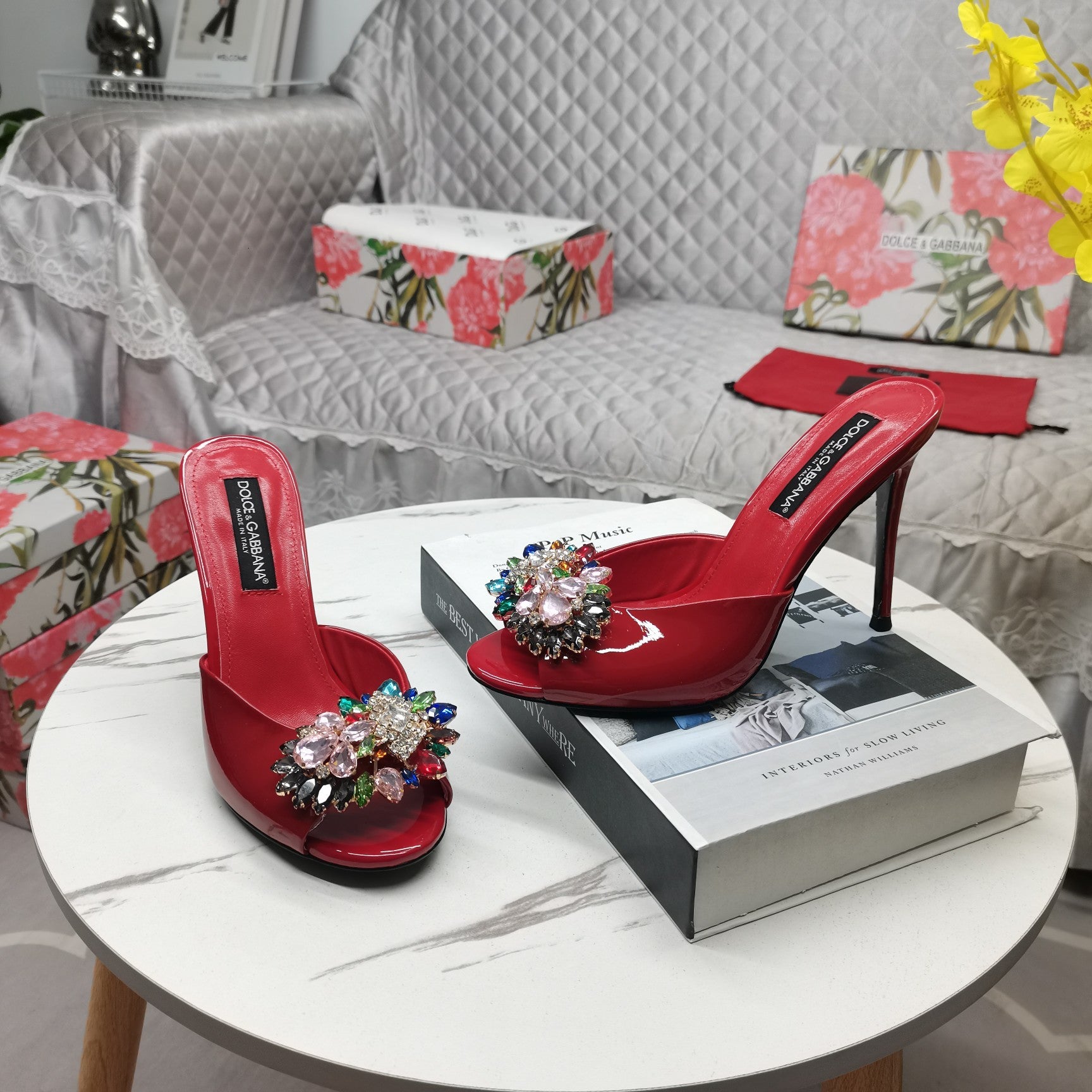 RED GLOSSY MULE HEEL SANDALS WITH MULTICOLOR CRYSTAL EMBELLISHMENT