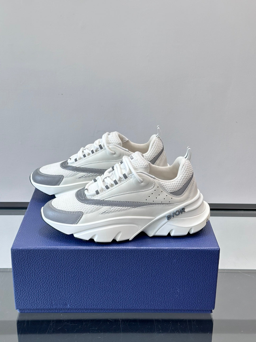 WHITE & GREY DESIGNER CHUNKY RUNNER SNEAKERS