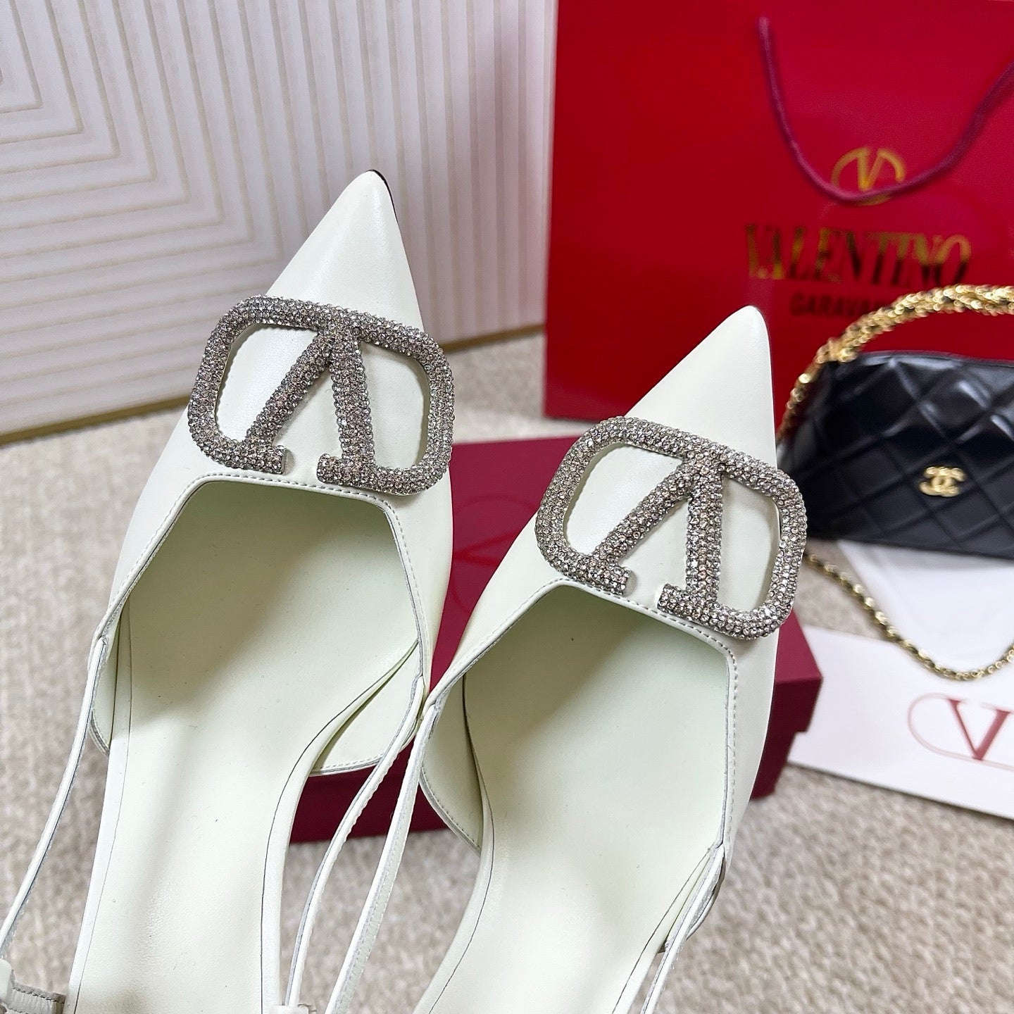 POINTED TOE SLINGBACK HEELS – WHITE WITH CRYSTAL BUCKLE