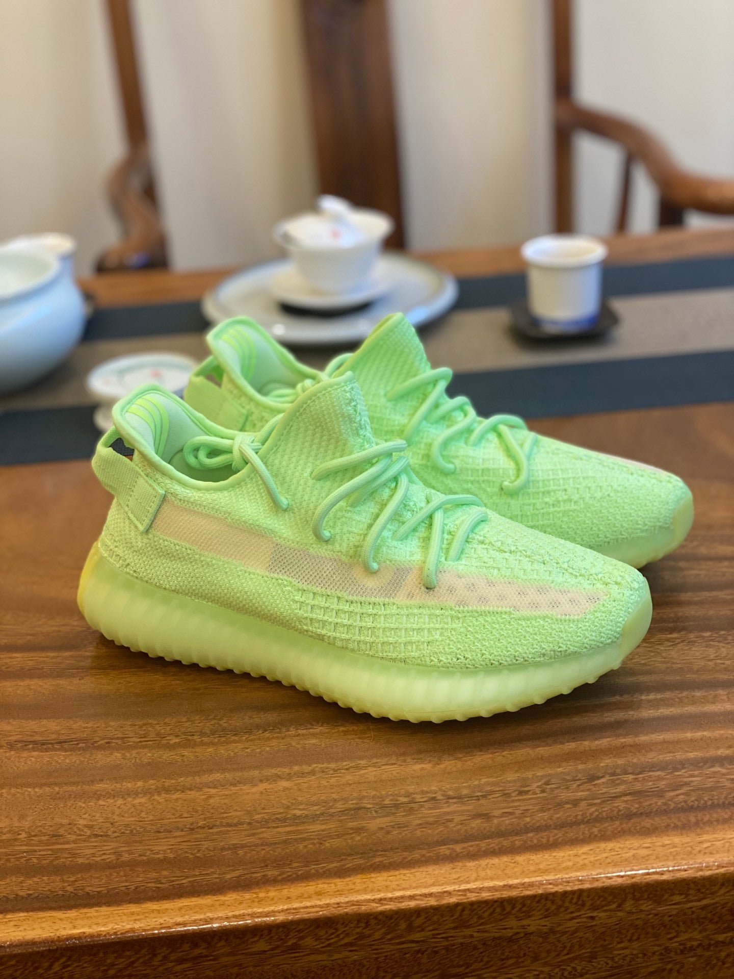 UNISEX BREATHABLE KNIT LOW-TOP SNEAKERS – LIGHT GREEN