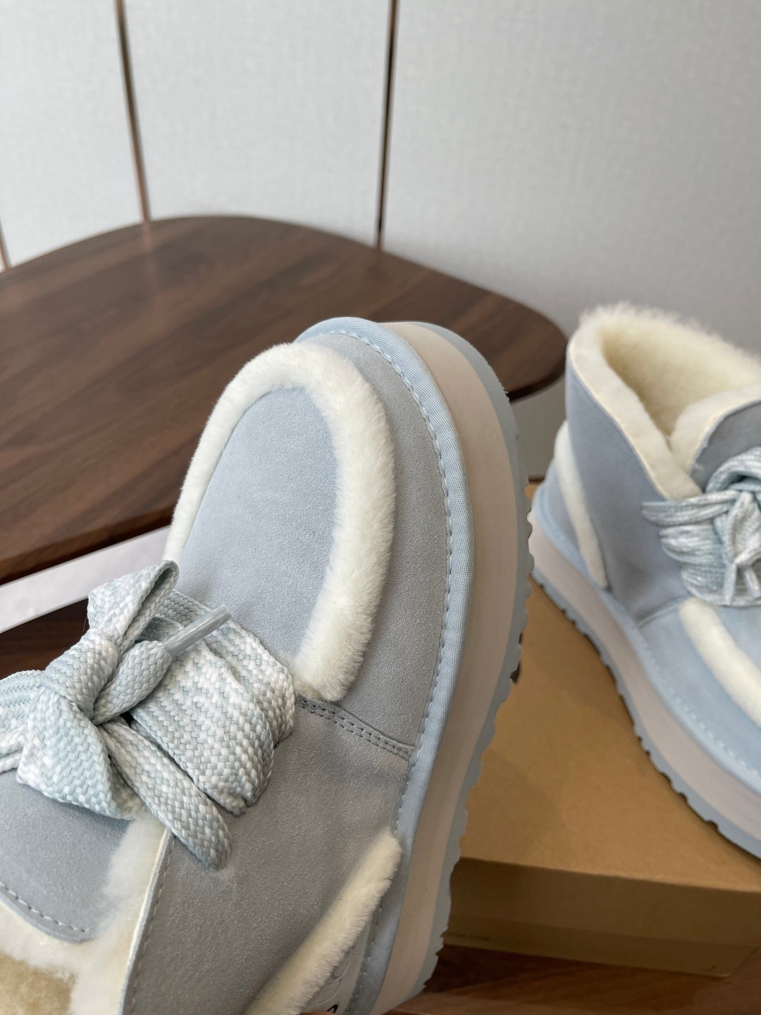 COZY PLATFORM BOOTS – ICE BLUE