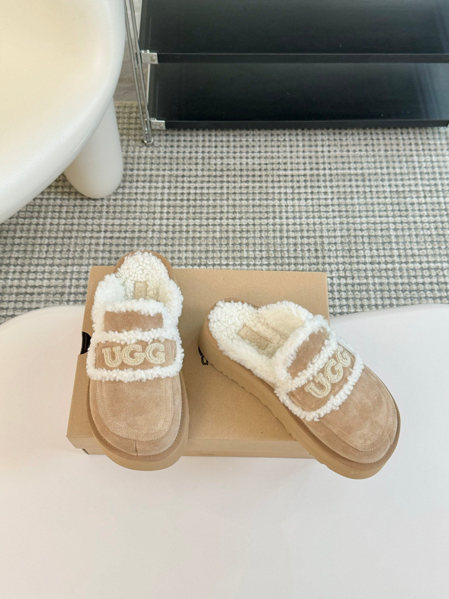 PLATFORM SHEARLING STRAP SLIPPERS