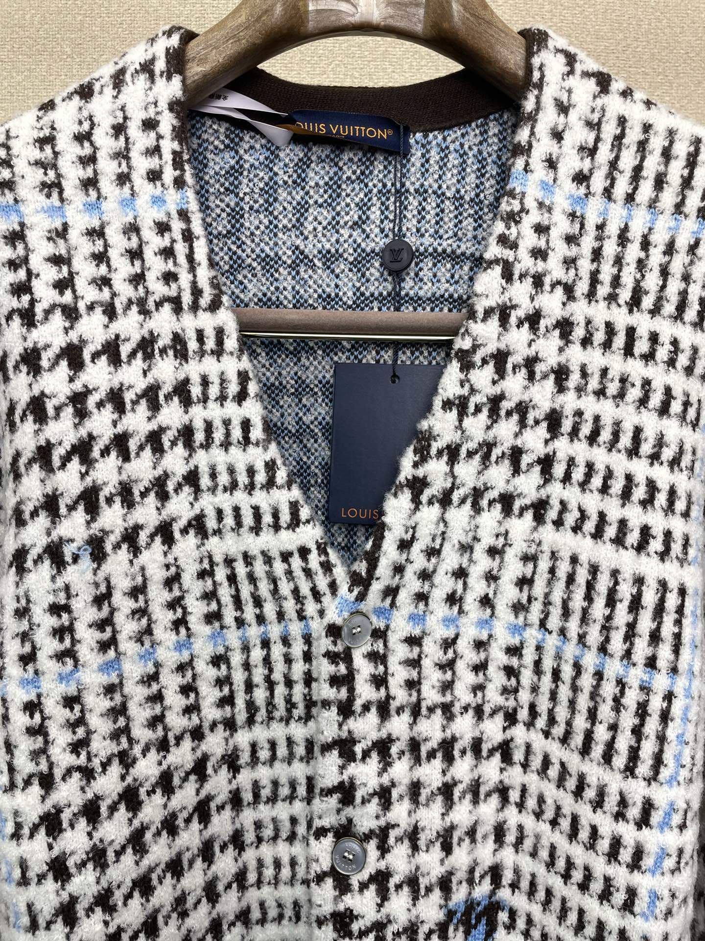 TEXTURED CHECK KNIT BUTTON CARDIGAN