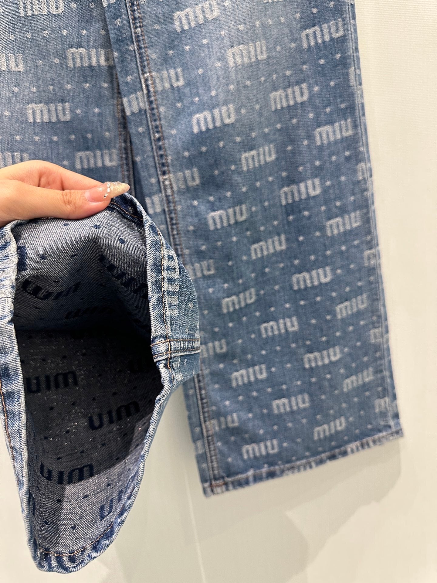 LOGO PRINT WIDE LEG DENIM JEANS