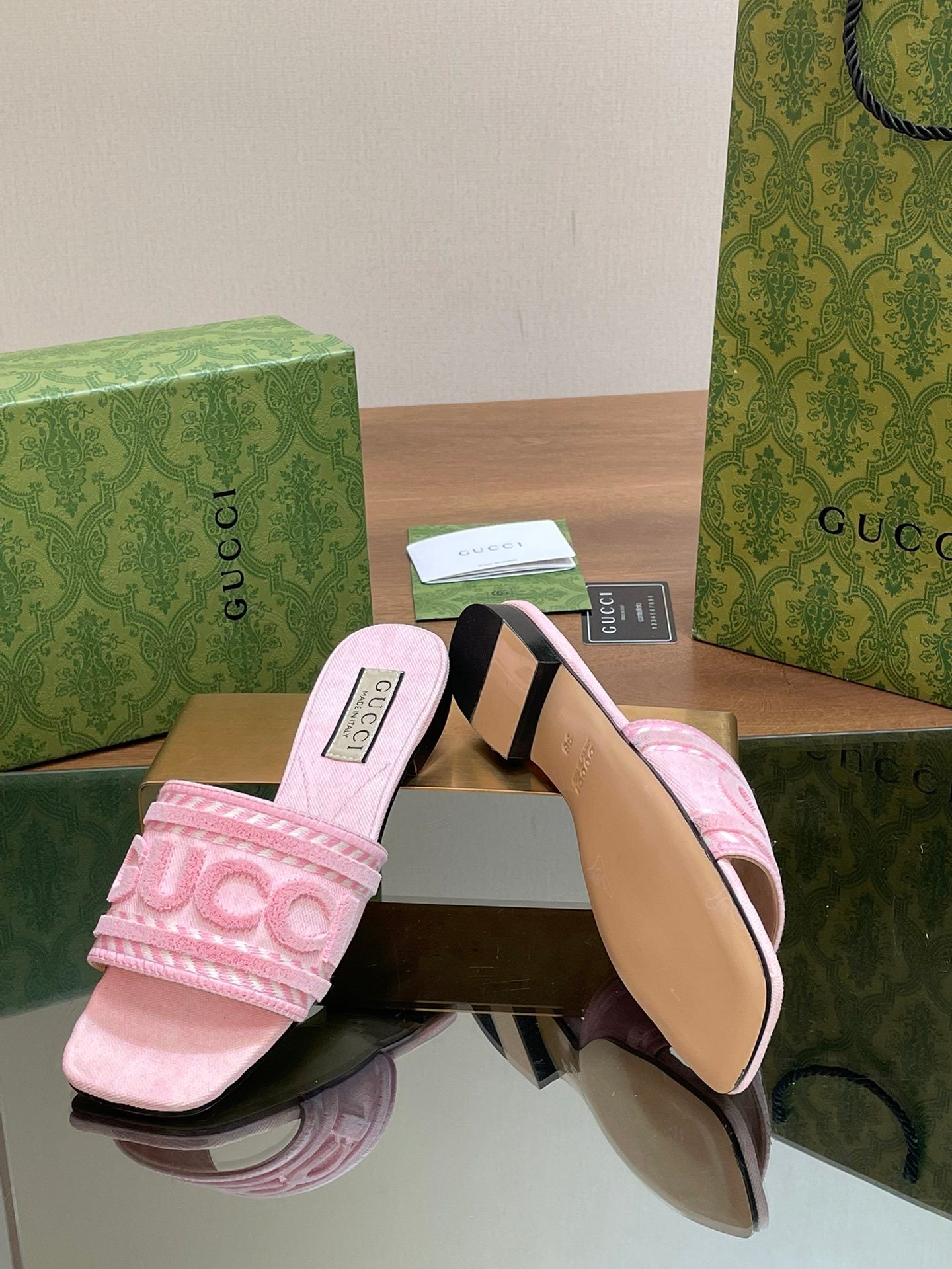 EMBROIDERED FLAT SLIDE SANDALS – SOFT PINK