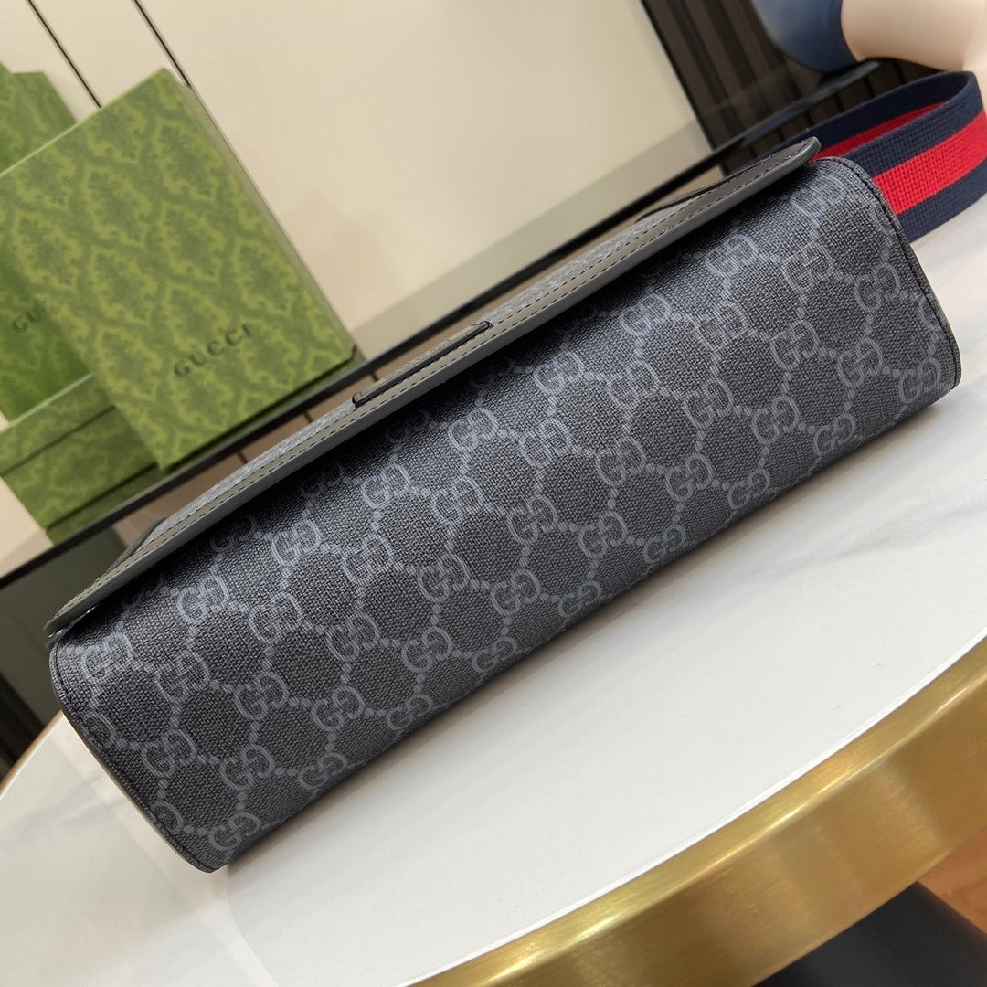 CLASSIC FLAP CROSSBODY BAG