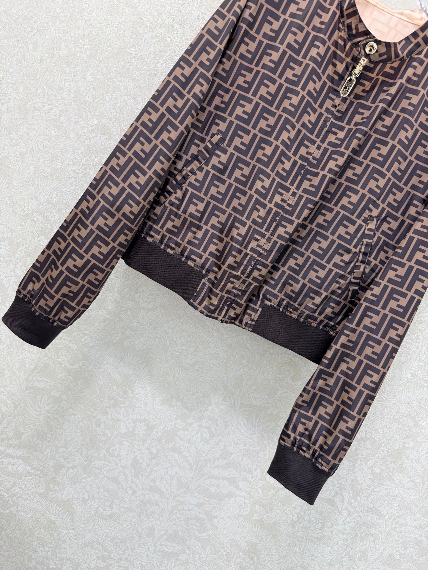 PATTERN ZIP JACKET