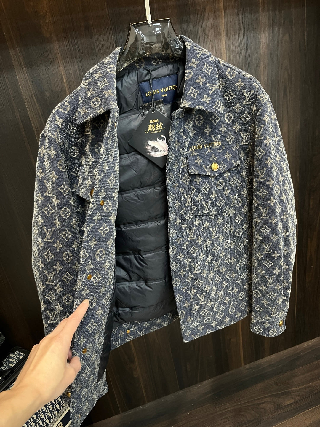ALL-OVER PATTERN DENIM TRUCKER JACKET