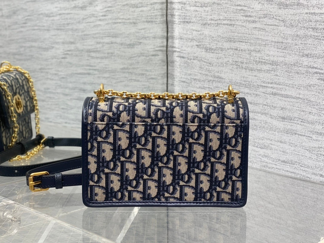 NAVY MONOGRAM CHAIN SHOULDER BAG