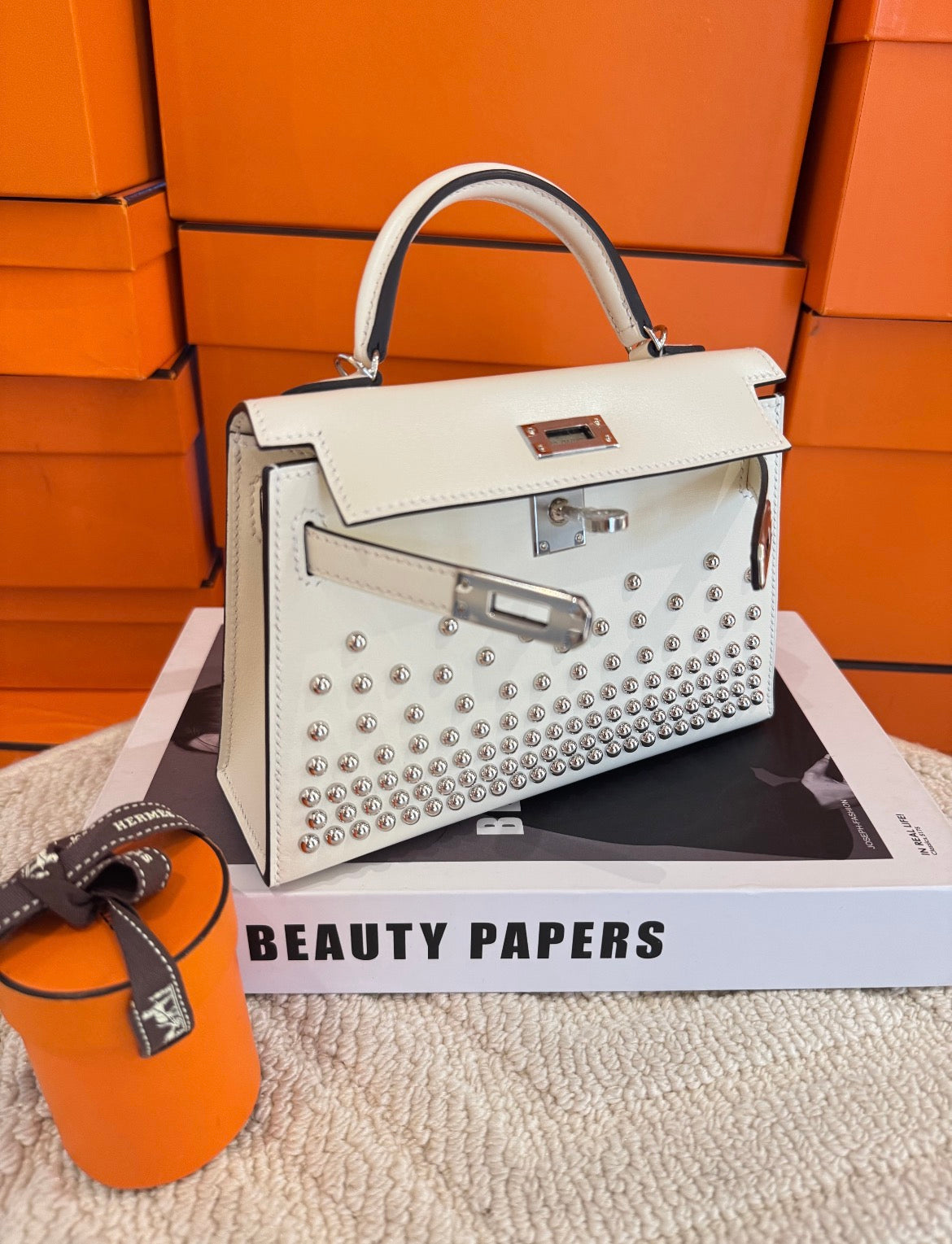PEARL STUD KELLY