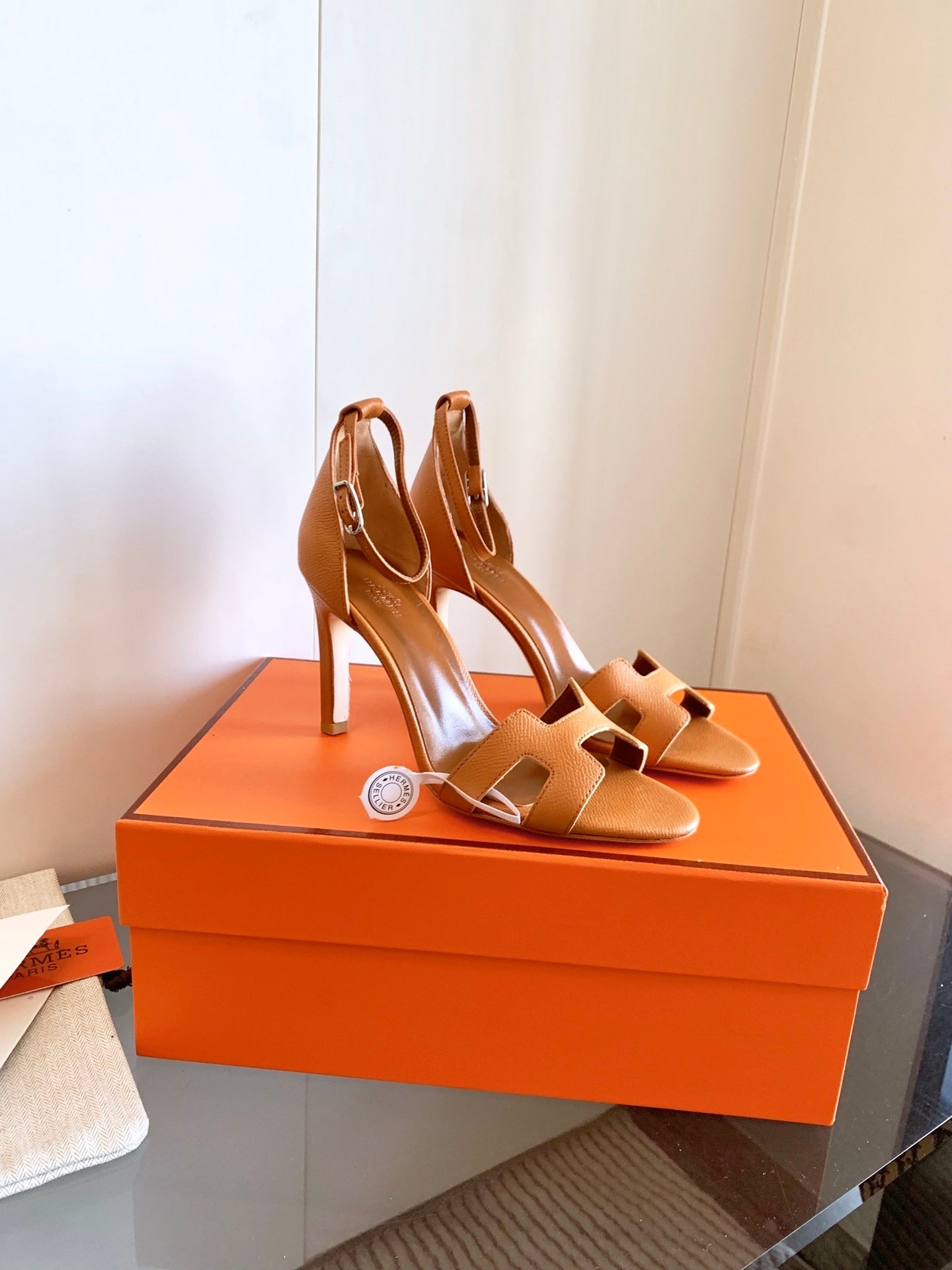 TAN LEATHER ANKLE STRAP HEEL SANDALS