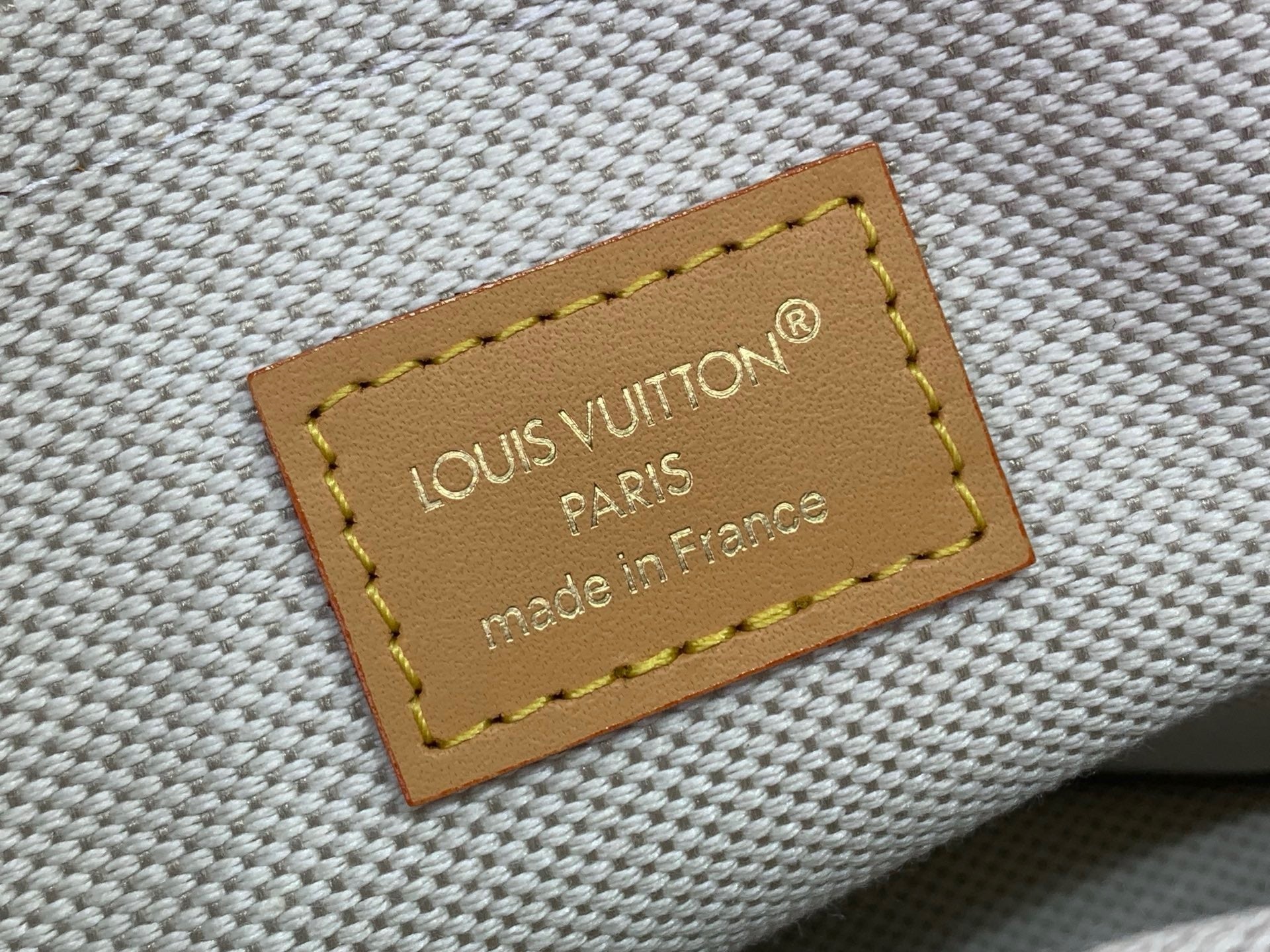 STRUCTURED TOP-HANDLE CROSSBODY BAG