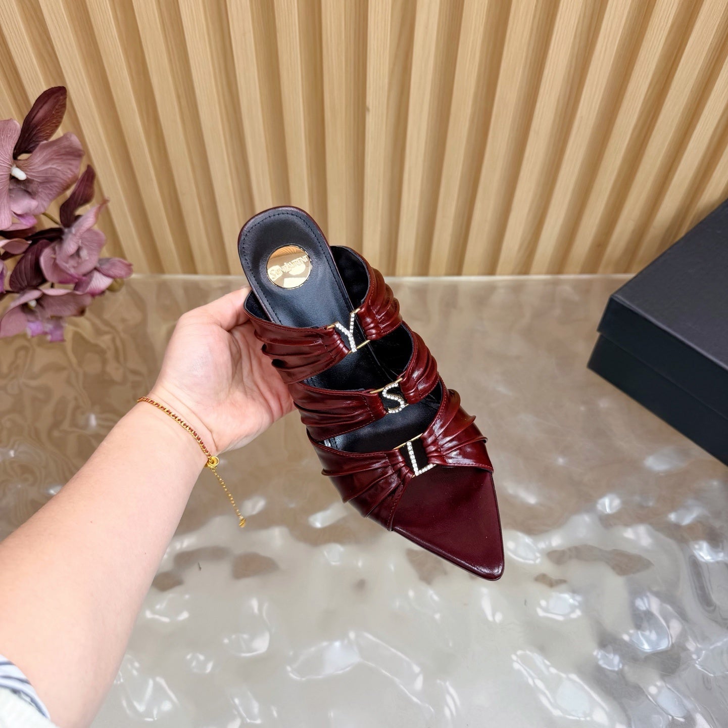 POINTED TOE PLEATED MULE HEELS