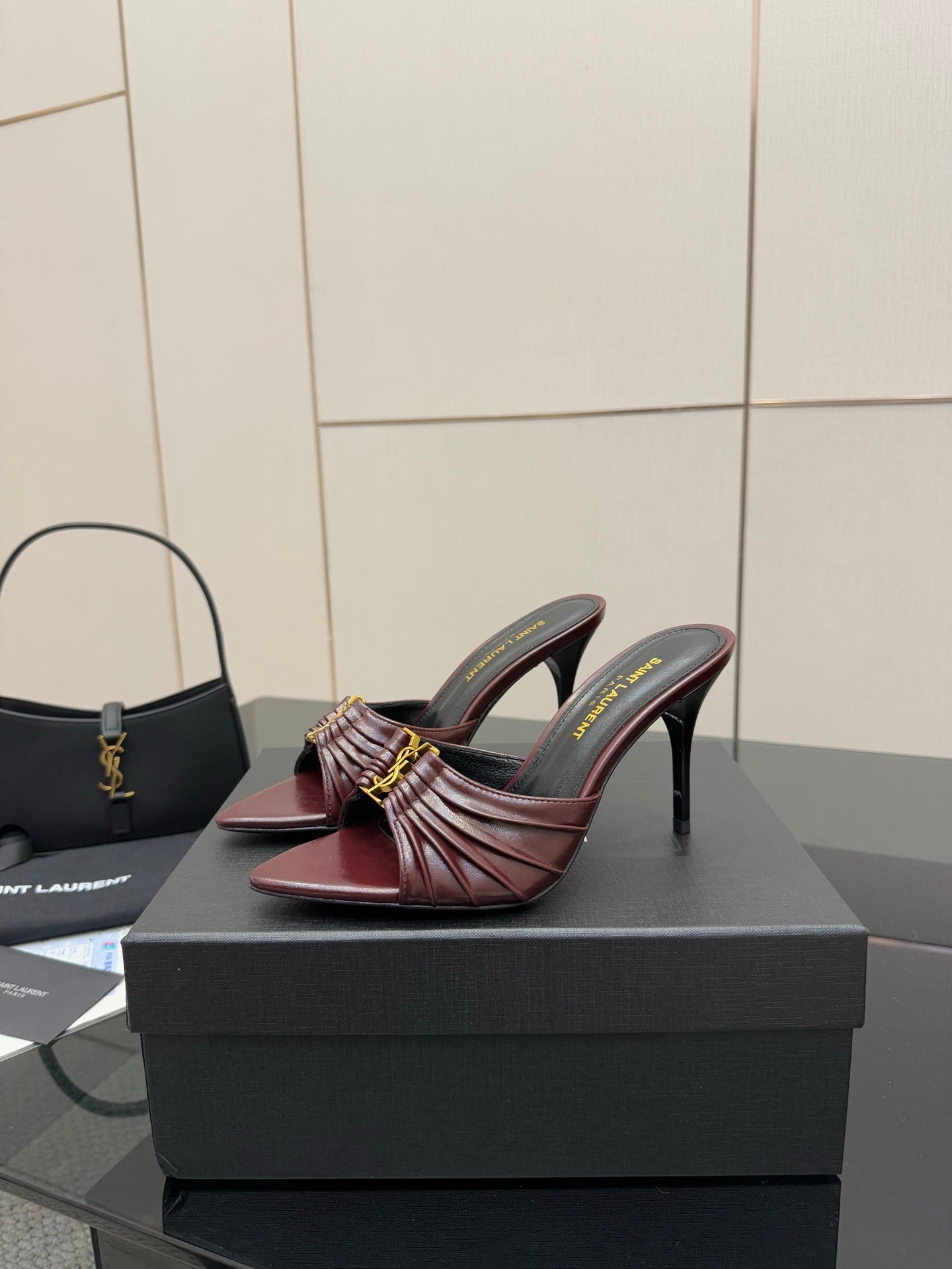 ELEGANT HEELED MULES