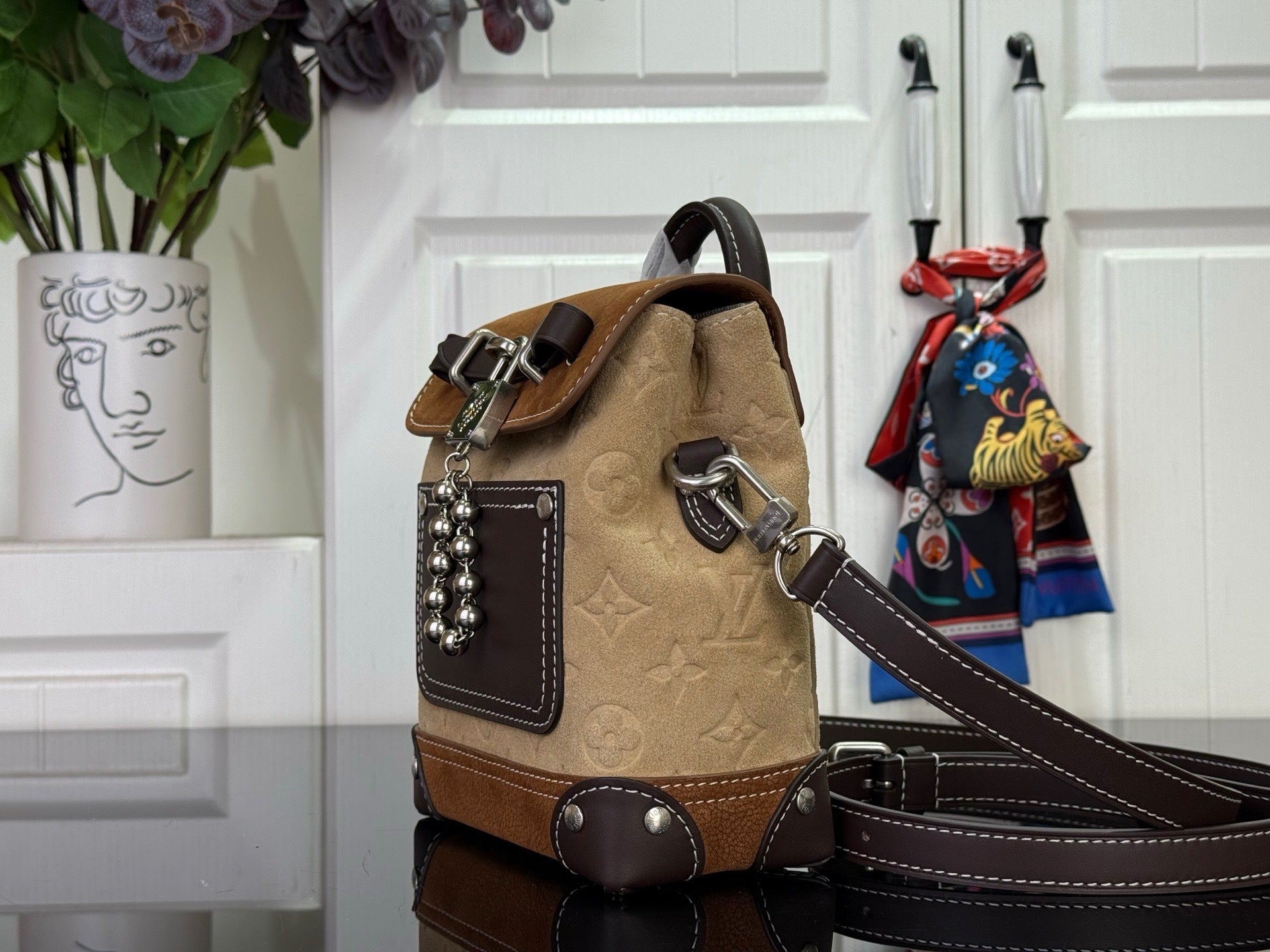 VINTAGE LOCK MINI BACKPACK