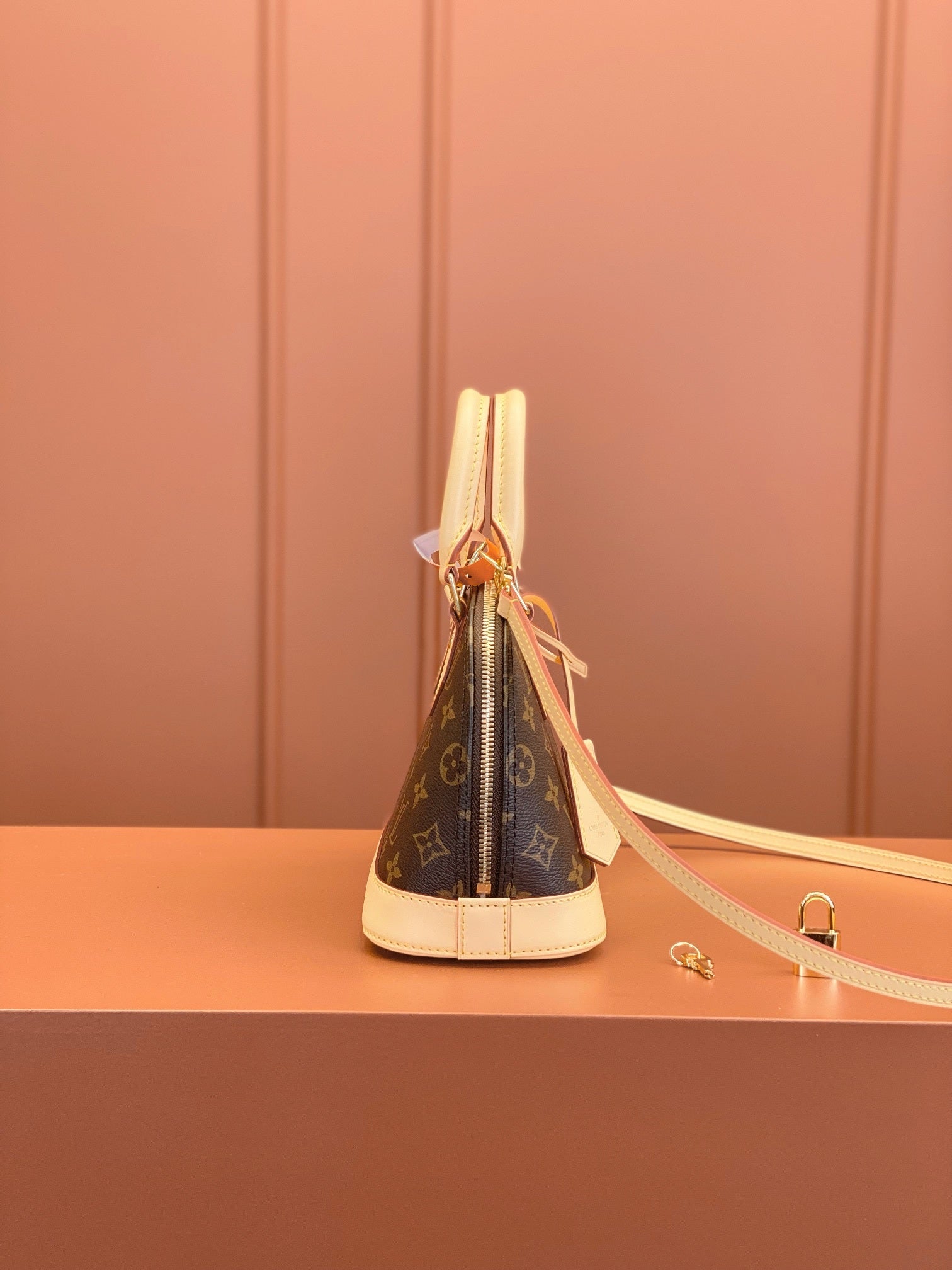 MONOGRAM ALMA MINI