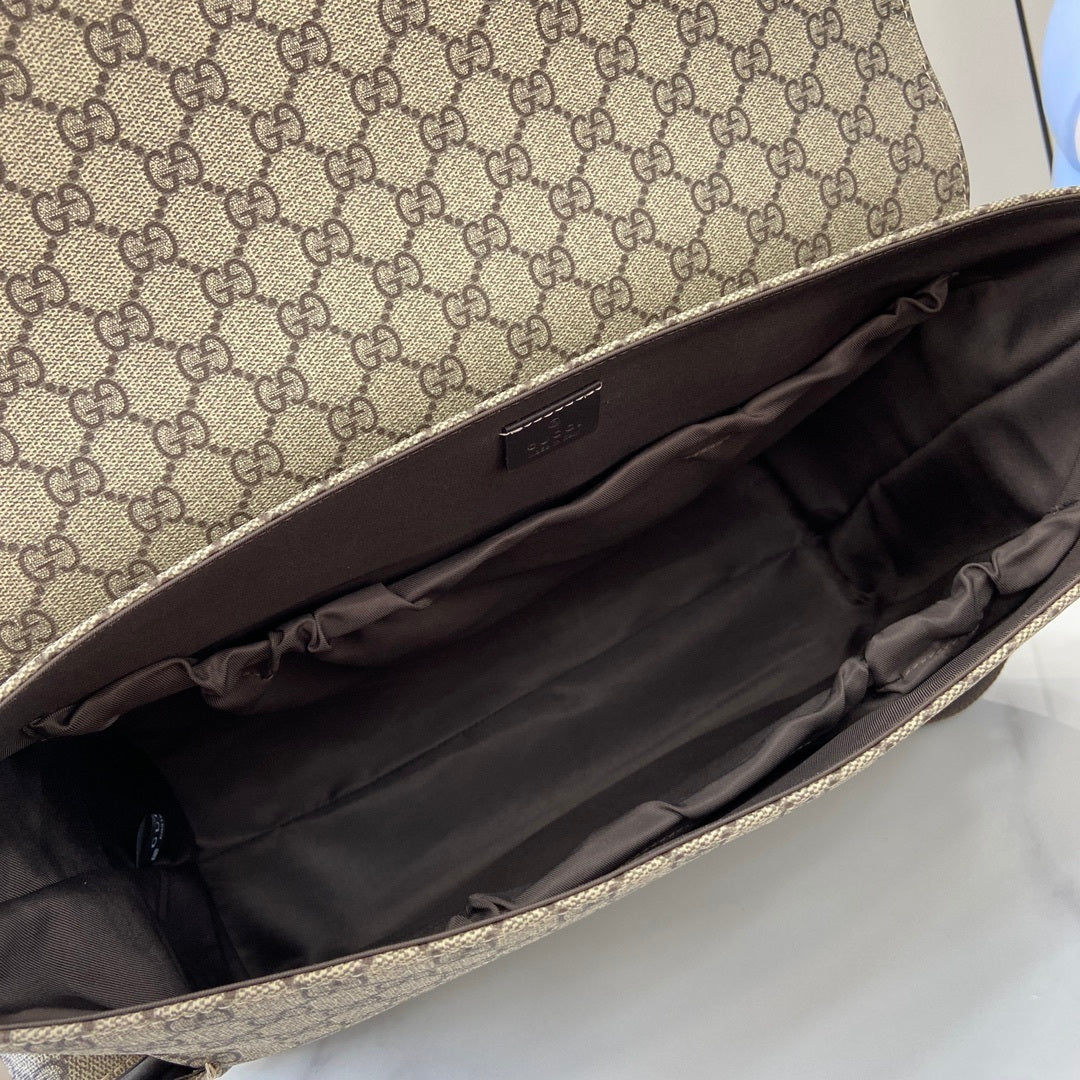 CLASSIC CANVAS MESSENGER BAG