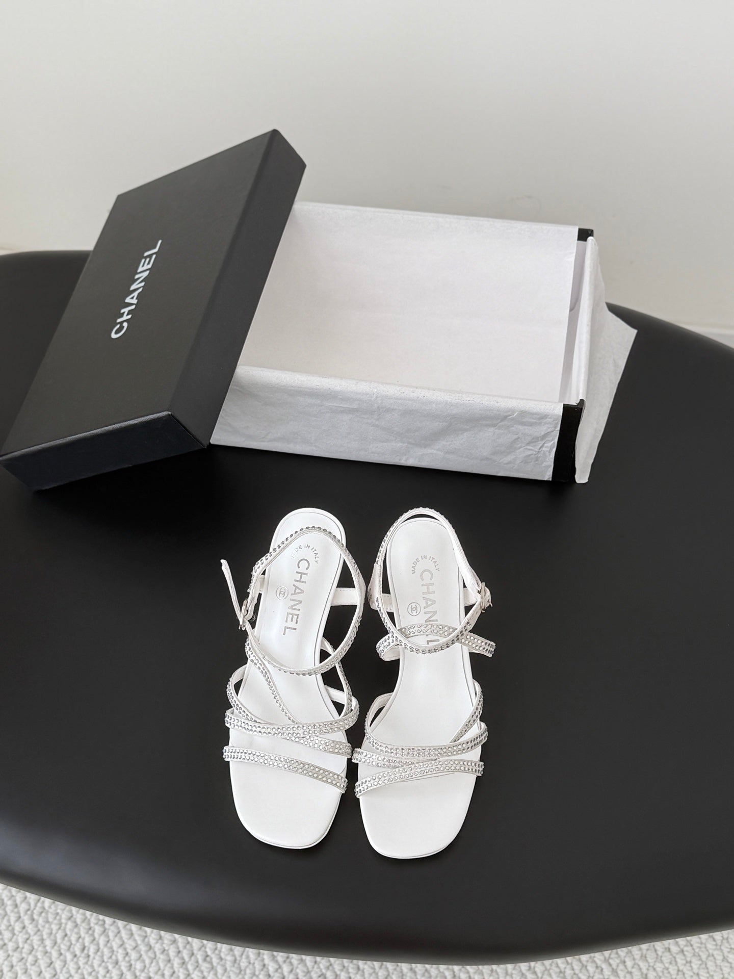 WHITE STRAPPY HEEL SANDALS
