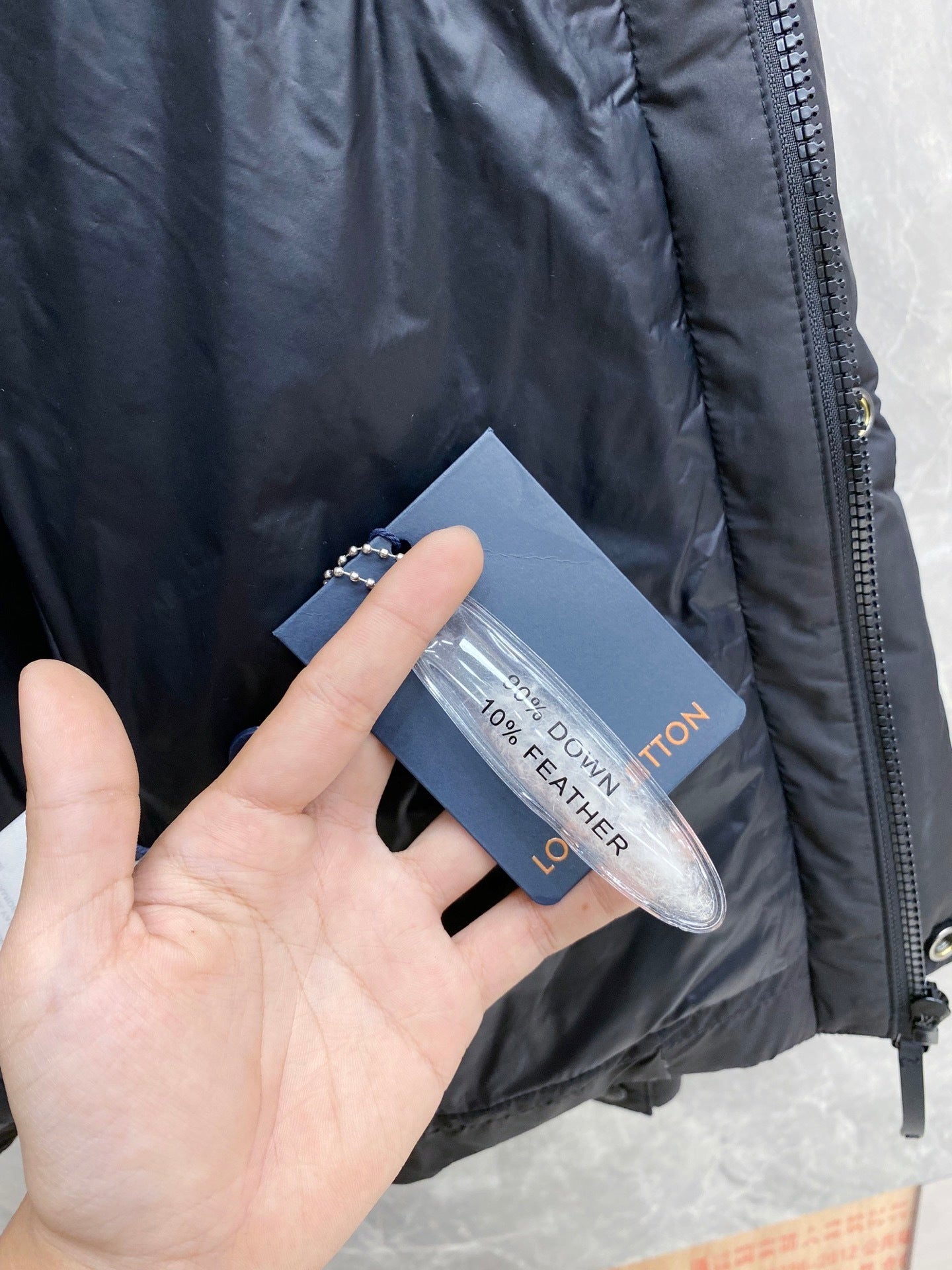 BLACK PADDED PUFFER JACKET WITH HOODED COLLAR