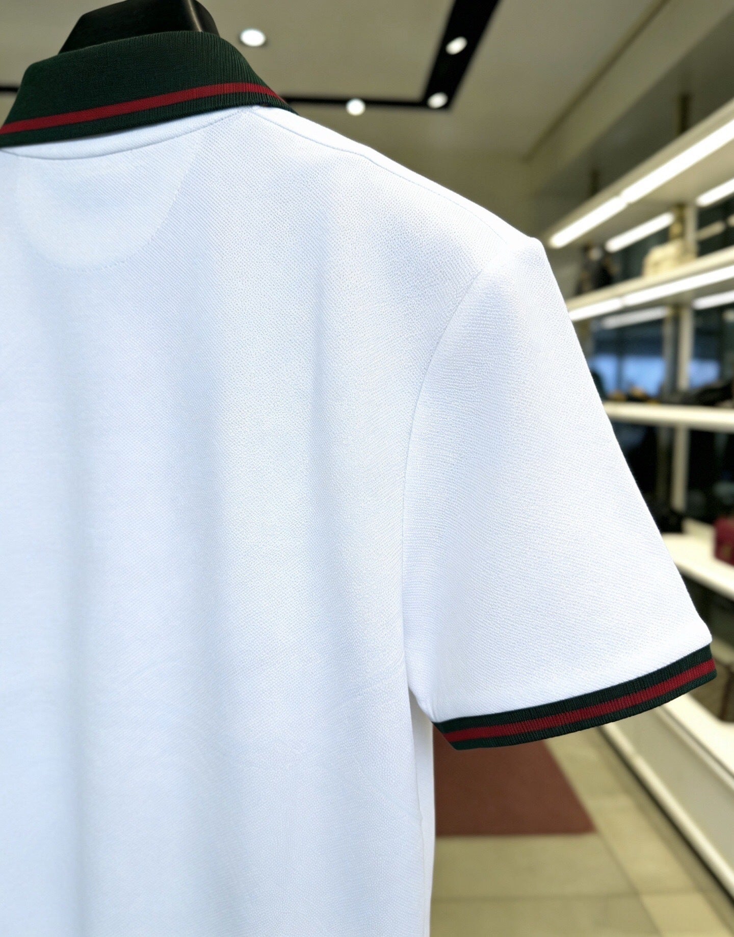 CLASSIC STRIPE COLLAR POLO SHIRT WITH SIGNATURE TRIM