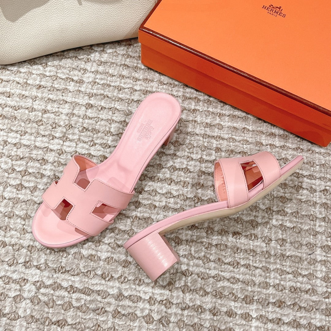 BLUSH PINK BLOCK HEEL SLIDES