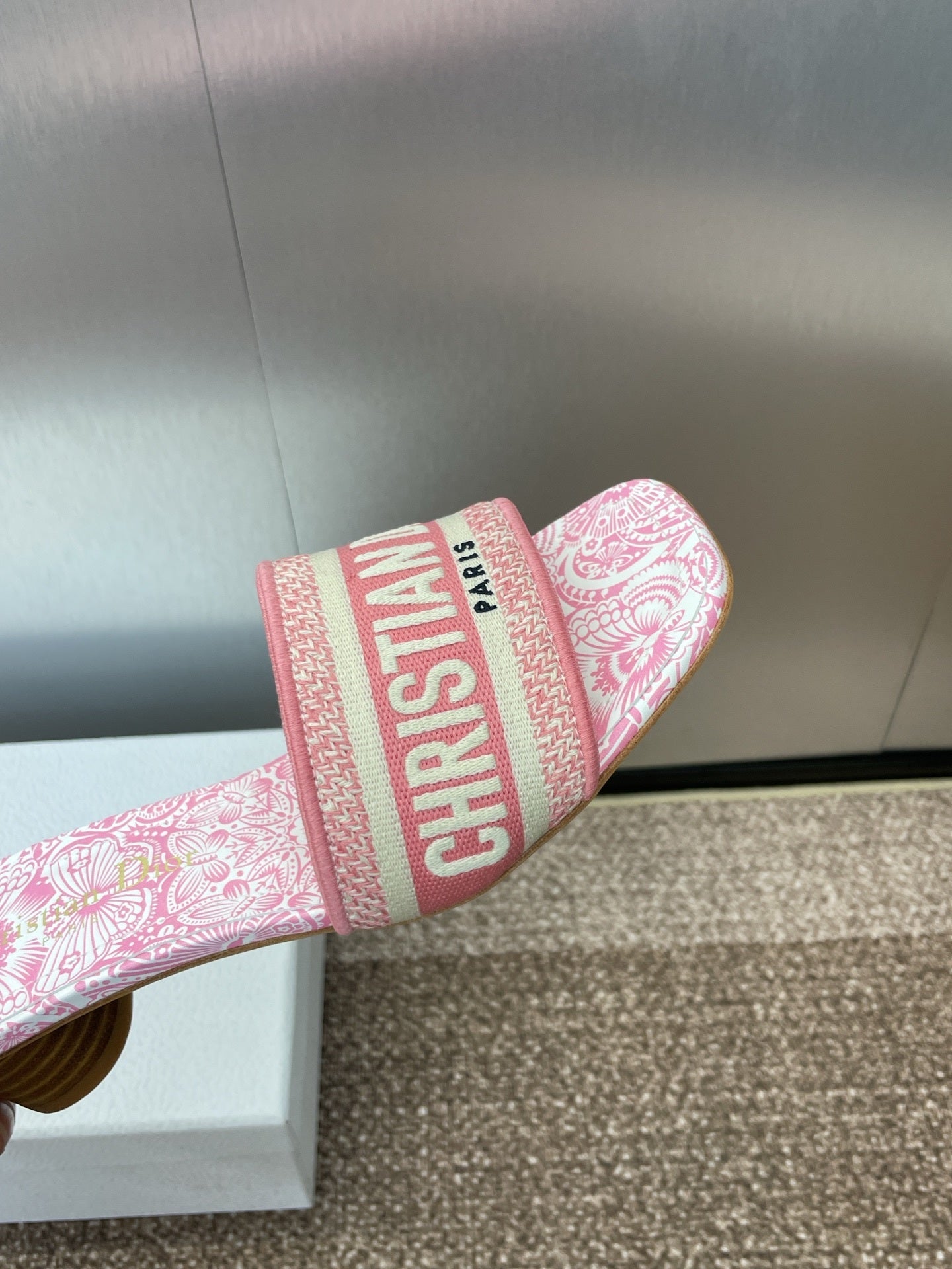 LOGO JACQUARD MID-HEEL MULES – PINK TOILE