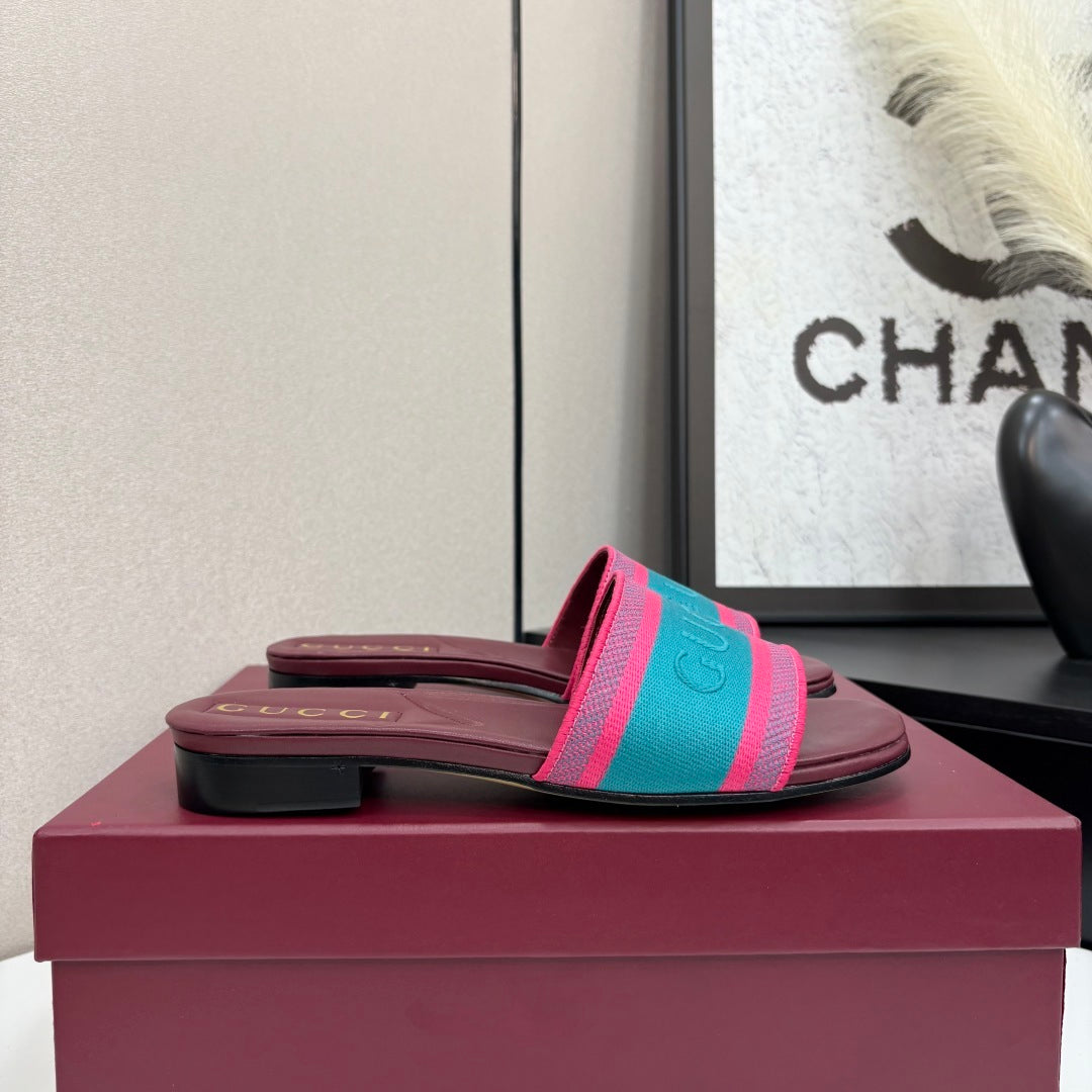 BURGUNDY MULTICOLOR LOGO WEB SLIDE SANDALS