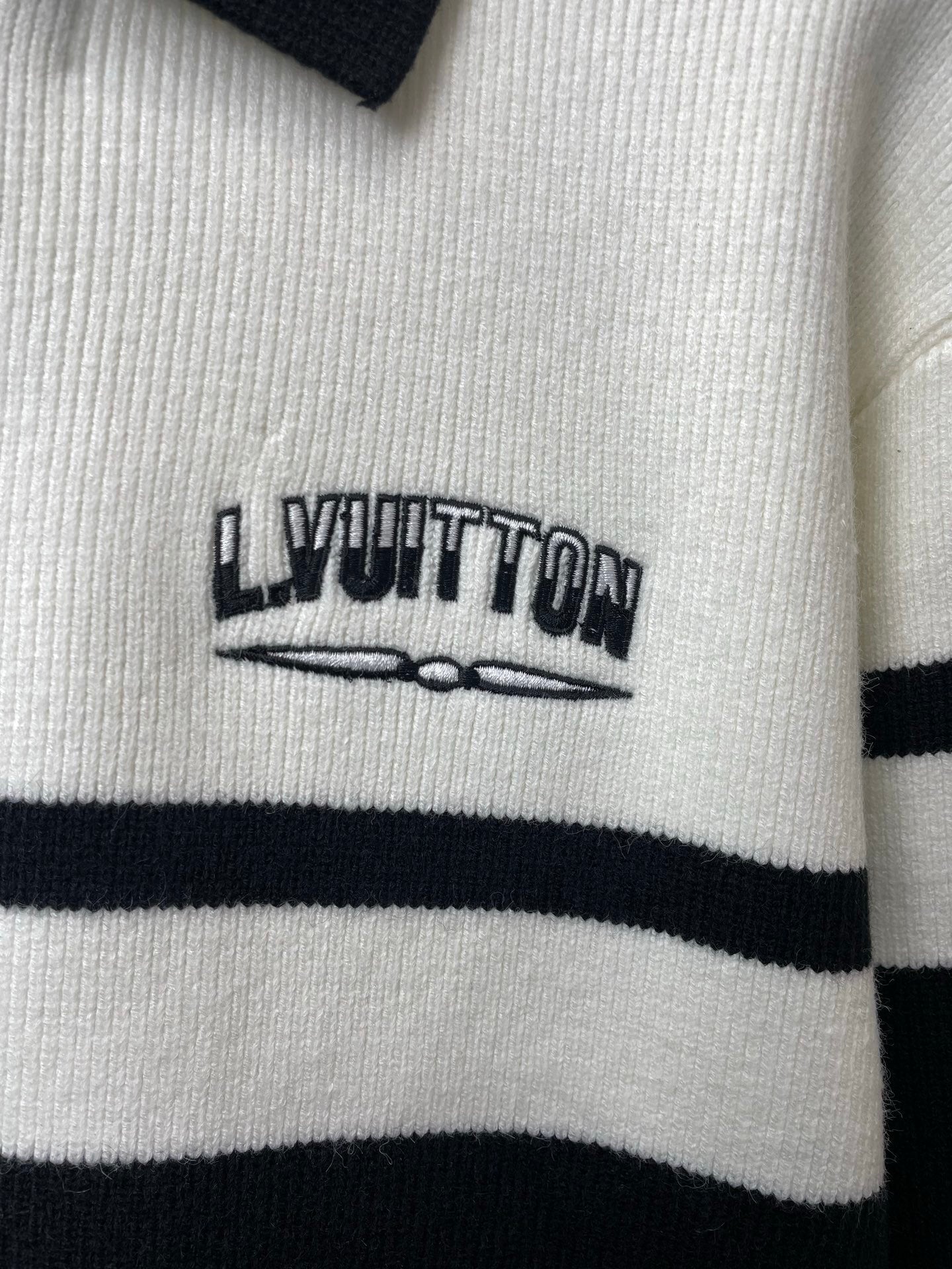 ZIP-FRONT STRIPED KNIT CARDIGAN WITH COLLAR