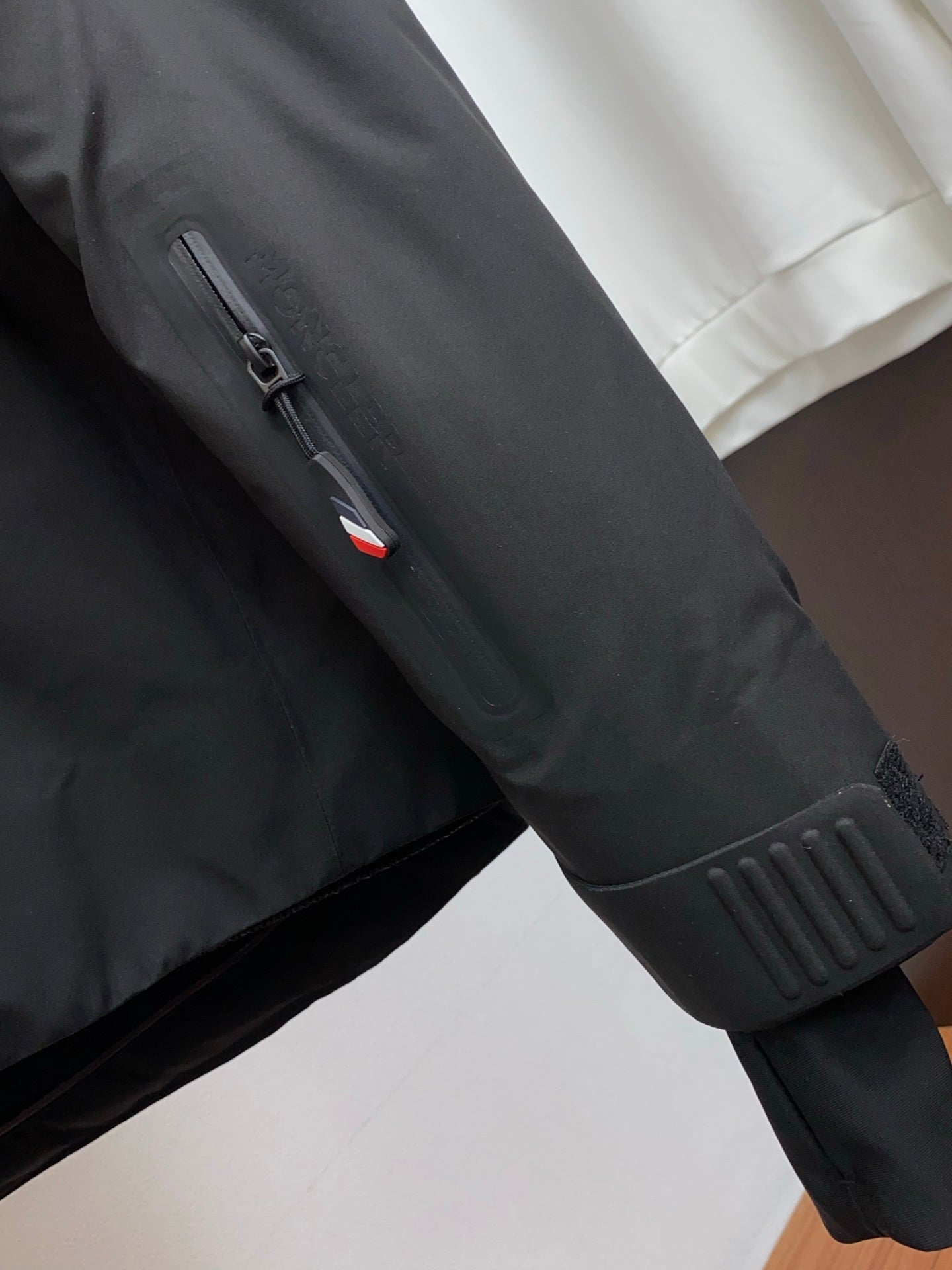 THREE-PIECE TAILORED SUIT SET