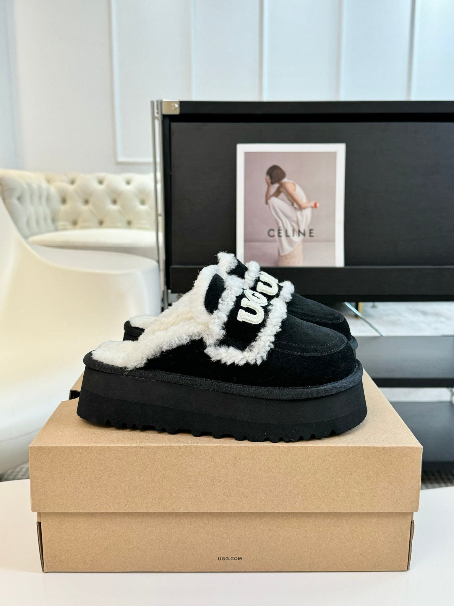 PLATFORM SLIPPERS WITH SHEARLING