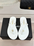 WHITE MINIMAL THONG SANDALS