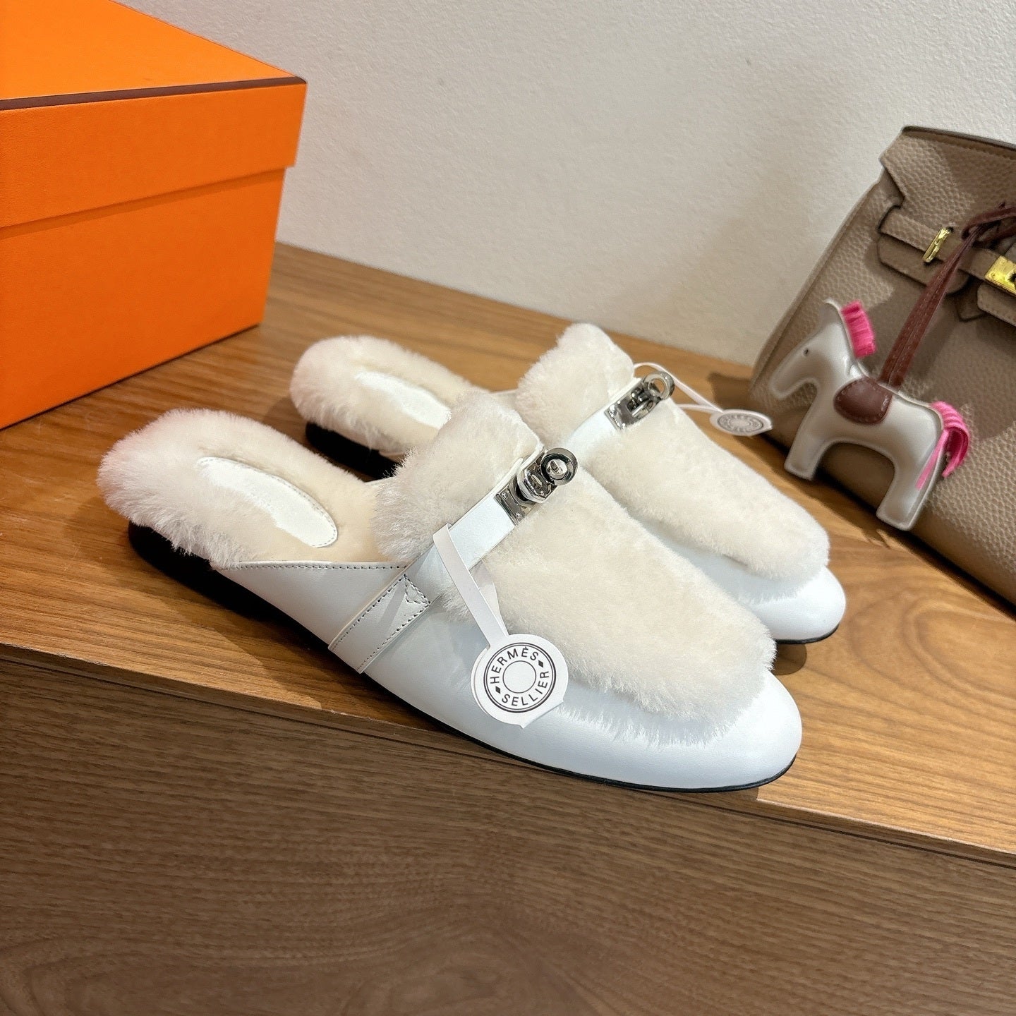 WHITE FAUX FUR LEATHER MULE SLIPPERS