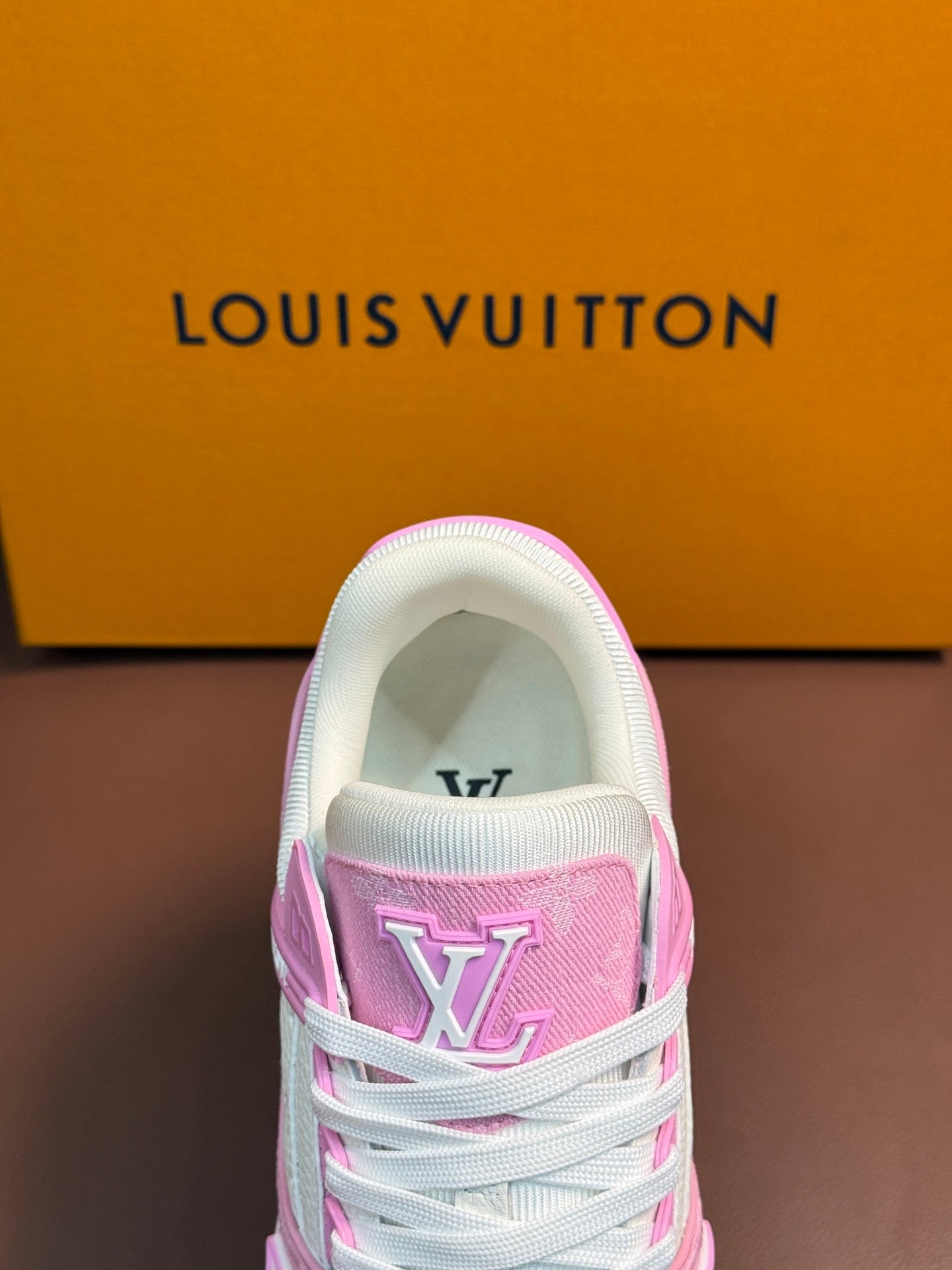 PINK & WHITE TEXTURED LOW-TOP SNEAKERS