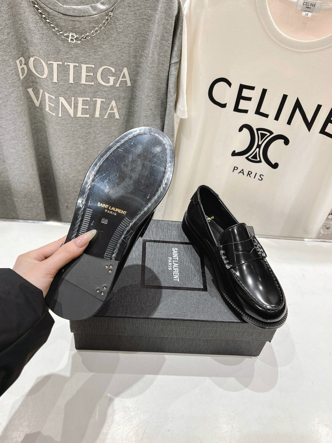 CLASSIC LEATHER PENNY LOAFERS