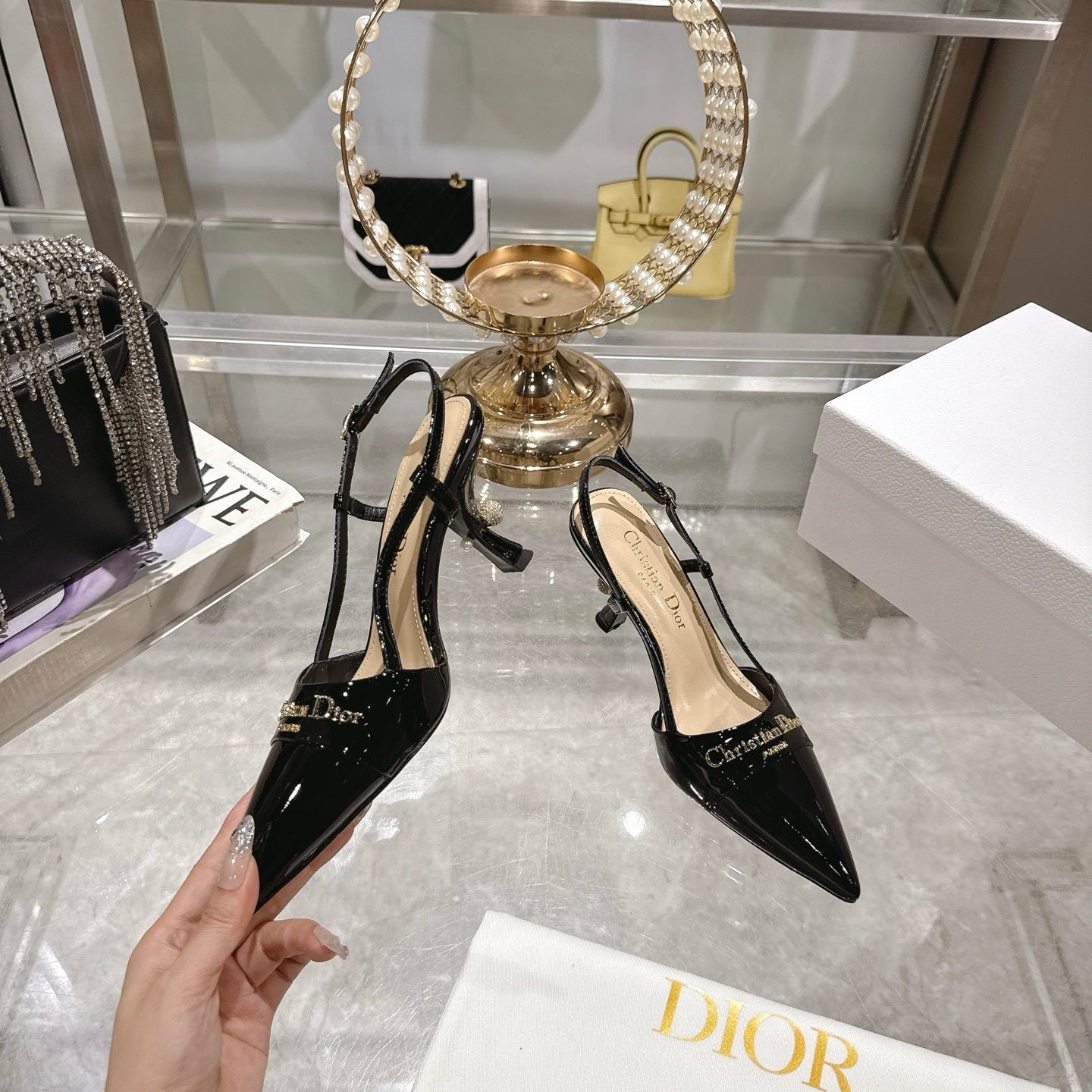 PATENT SLINGBACK KITTEN HEELS – BLACK