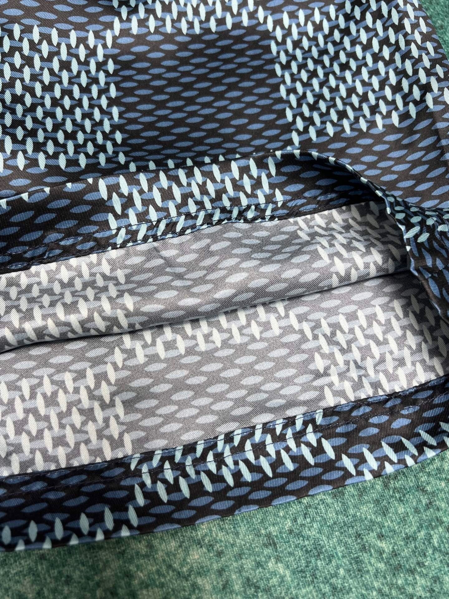 CHECKERED DRAWSTRING SHORTS