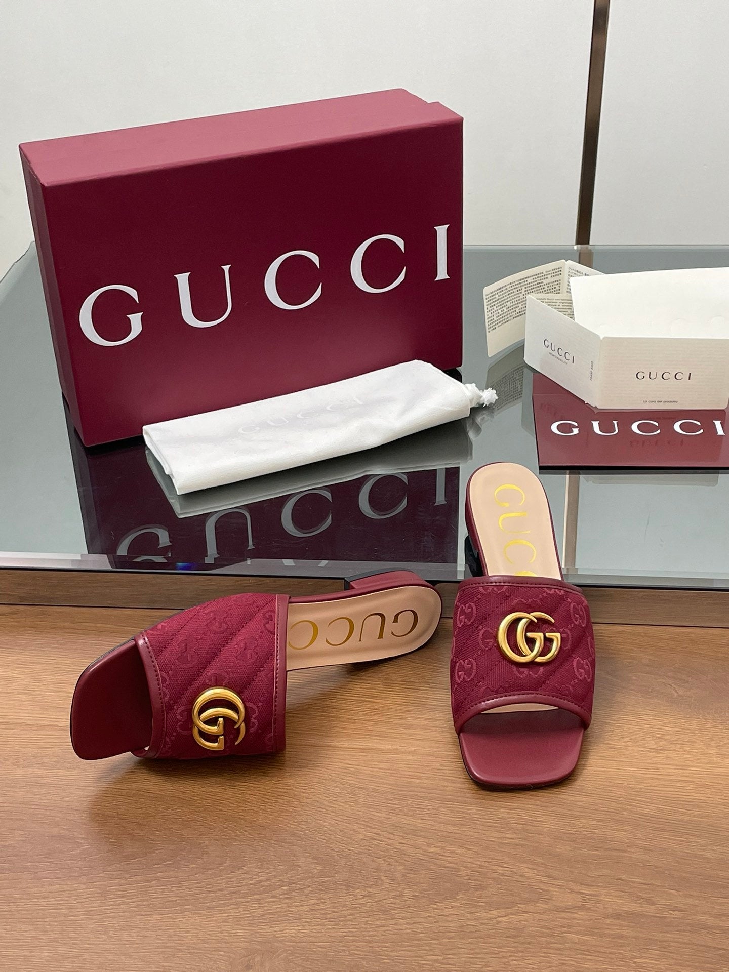 BURGUNDY MONOGRAM FLAT SLIDES