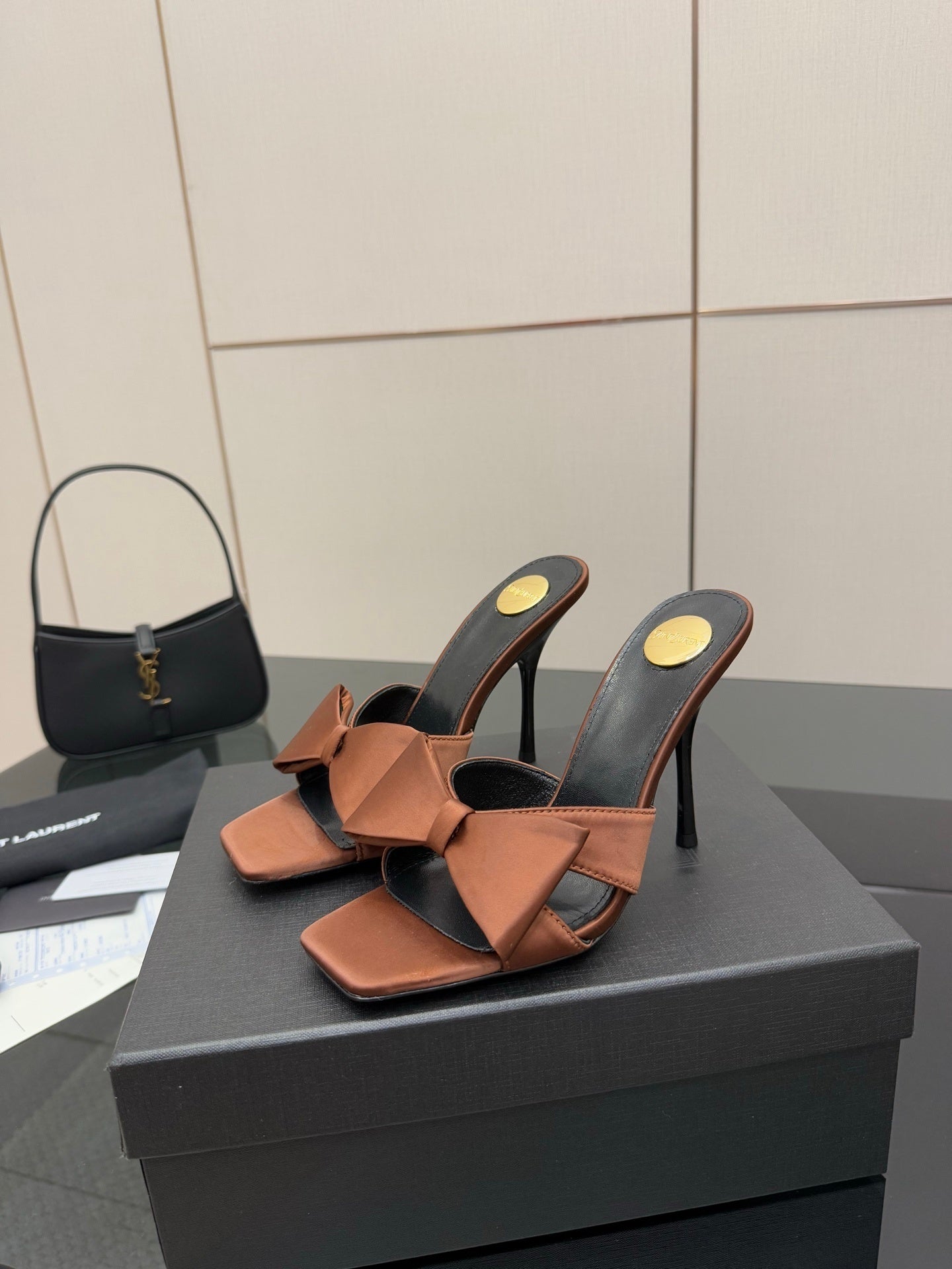 BROWN BOW DETAIL MULE HEELS